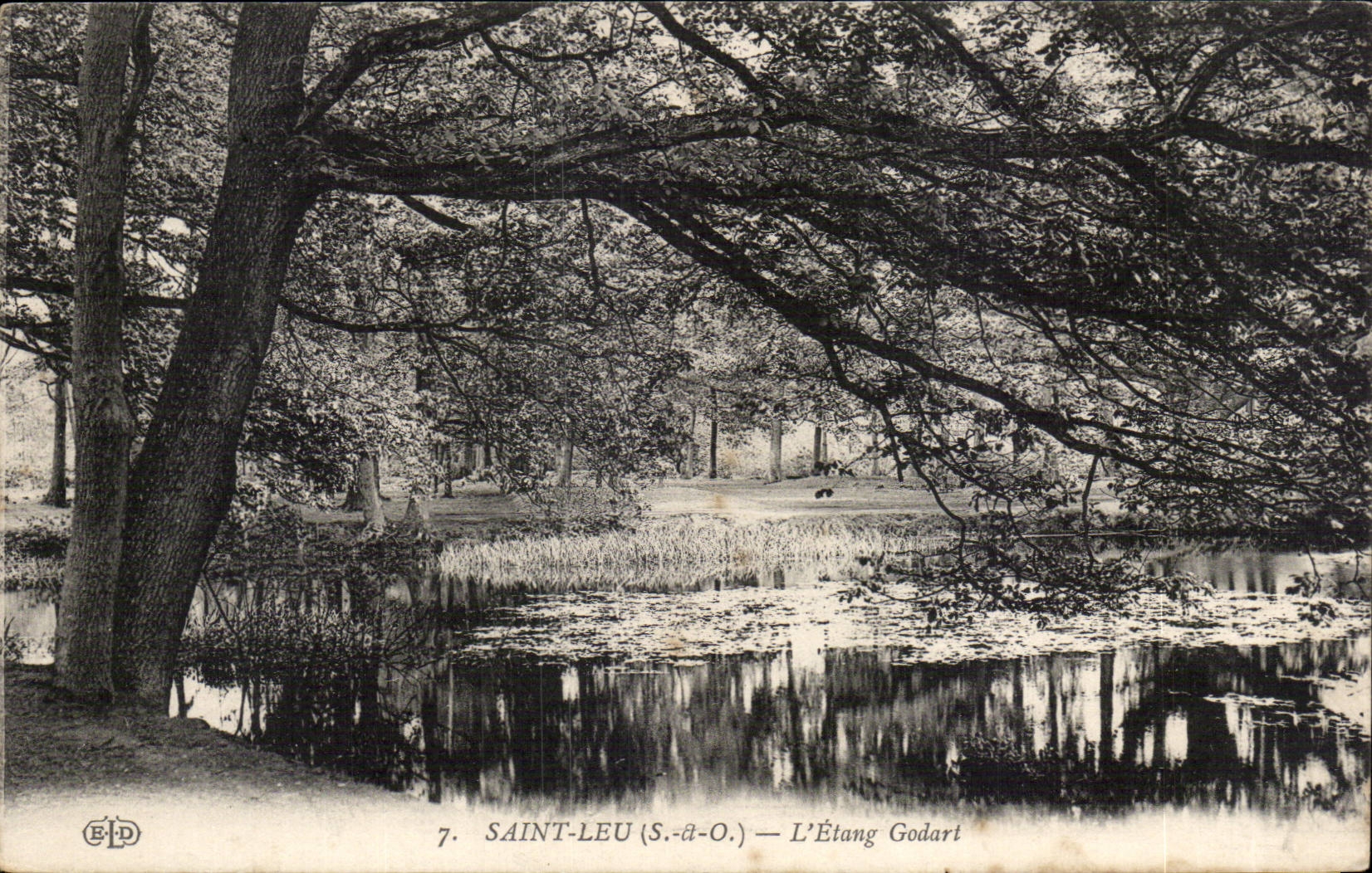 CPA Saint Leu the Godart pond