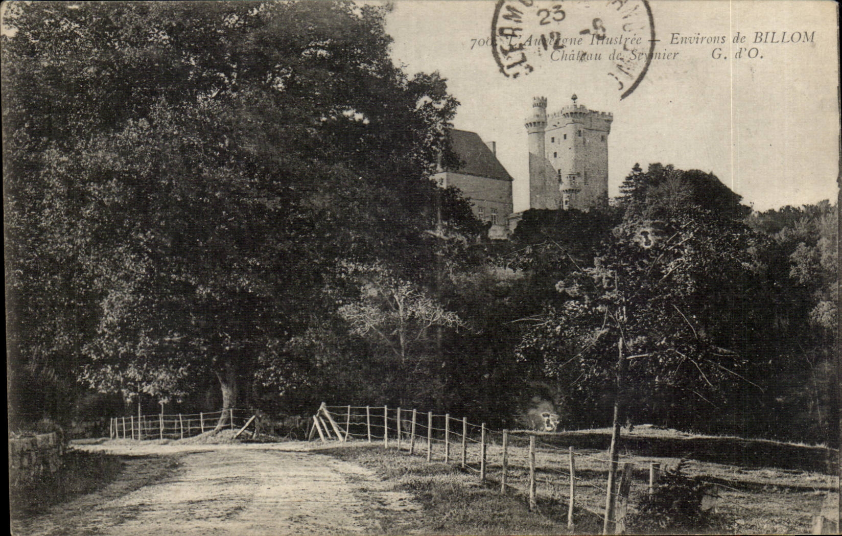 CPA Auvergne Surroundings of Billom Castle of Seynier