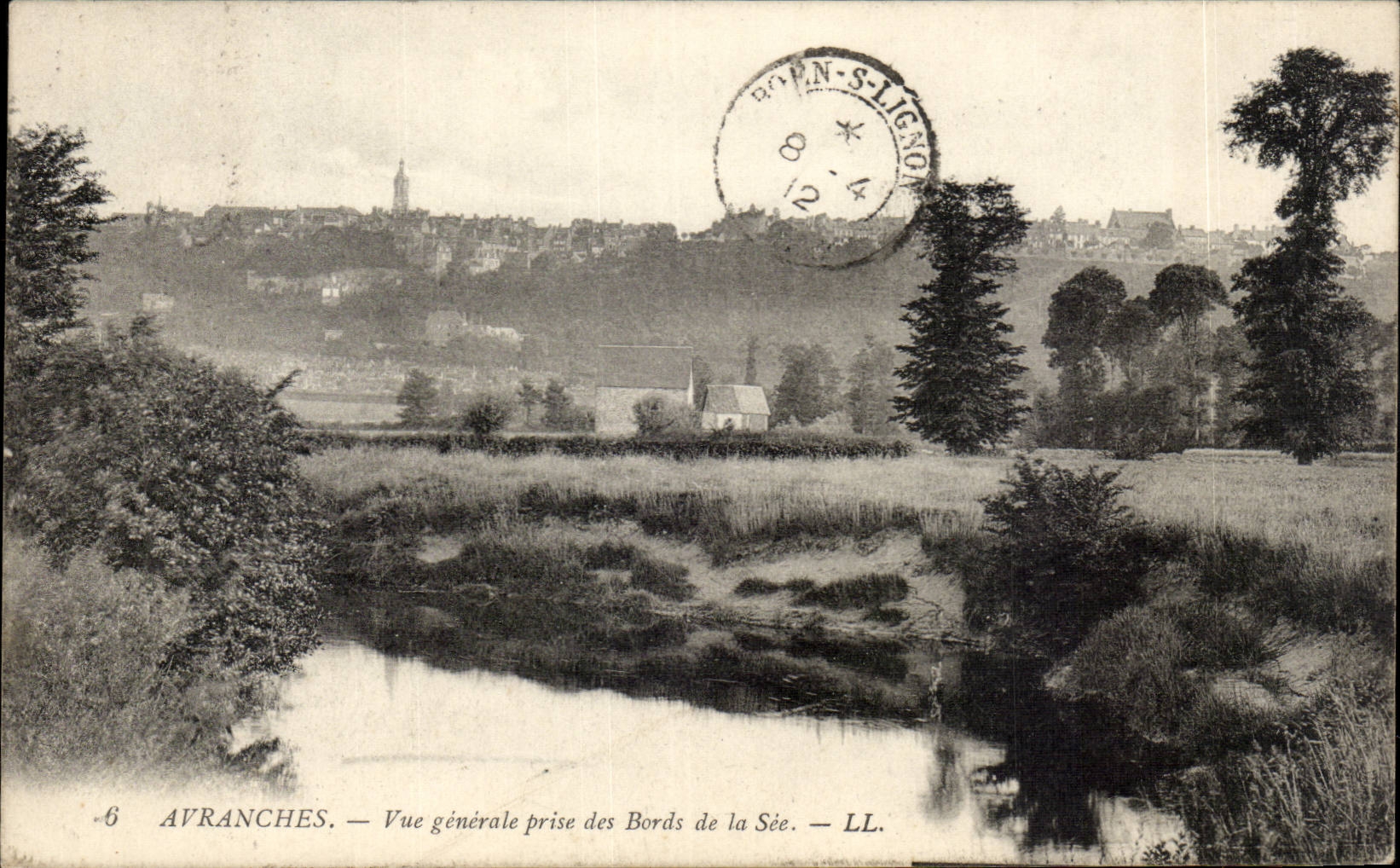 CPA Avranches Vue generale prise des bords de la See