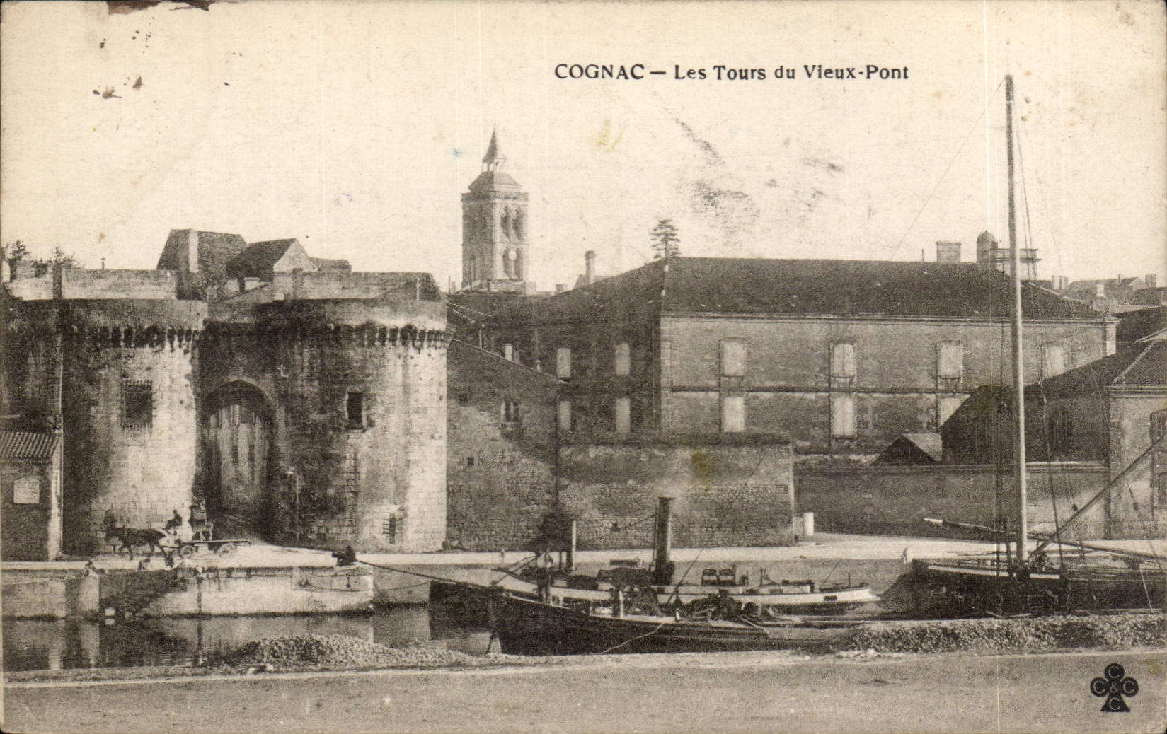 CPA Cognac two Tours of the old bridge