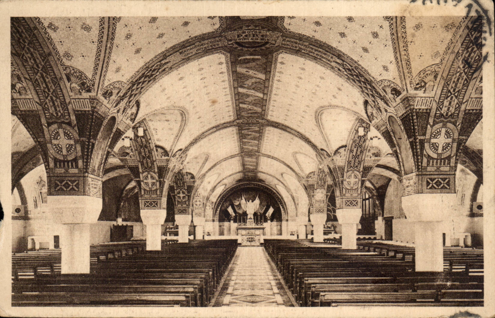 CPA Basilika von Lisieux die Krypta