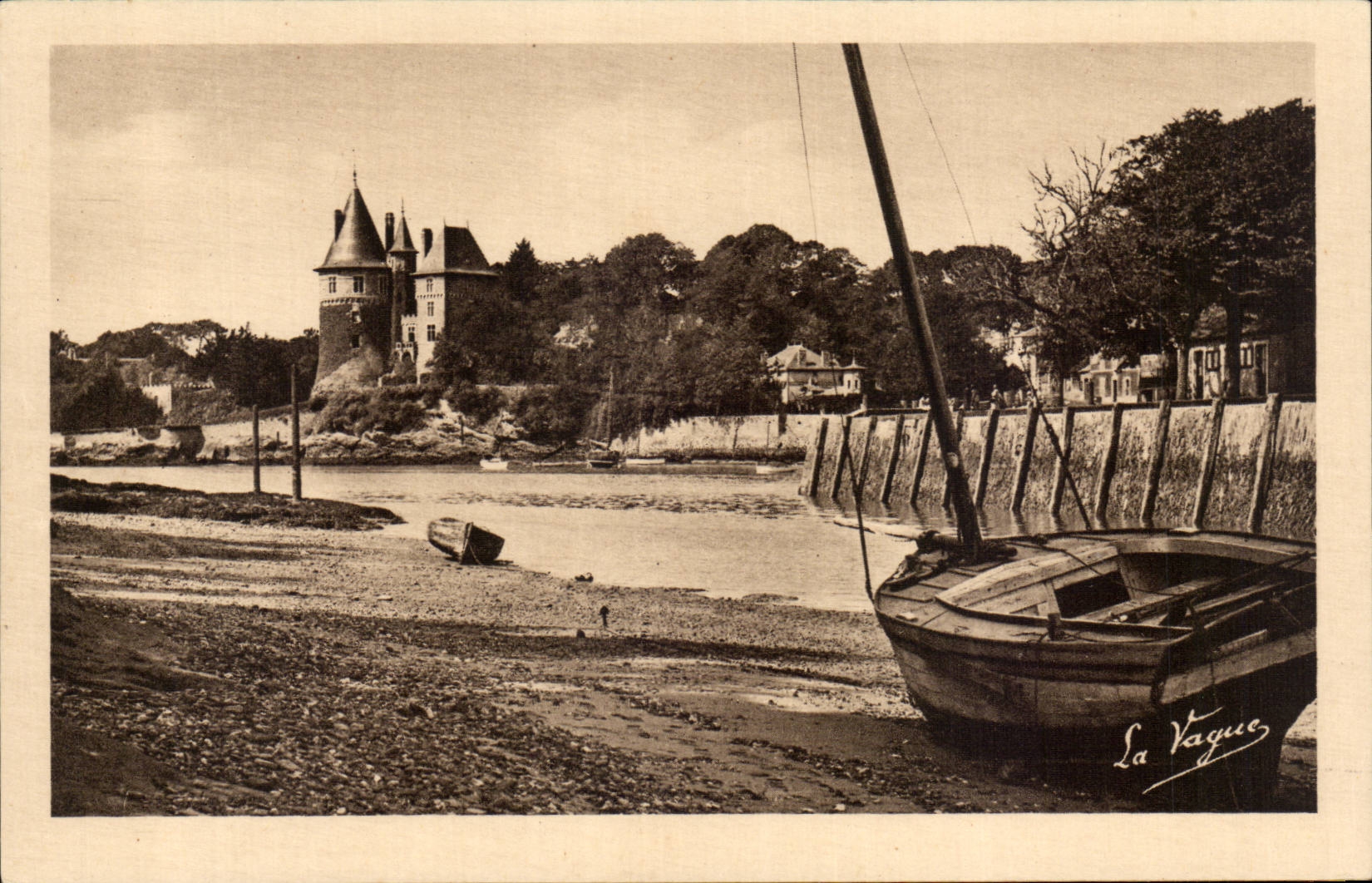 CPA Pornic Entering of the port has low tide