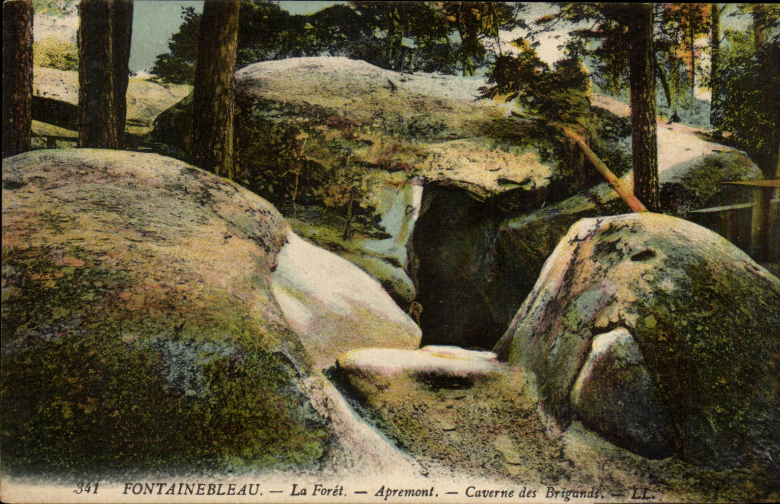 CPA Fontainebleau the drill Apremont Cave of the brigands