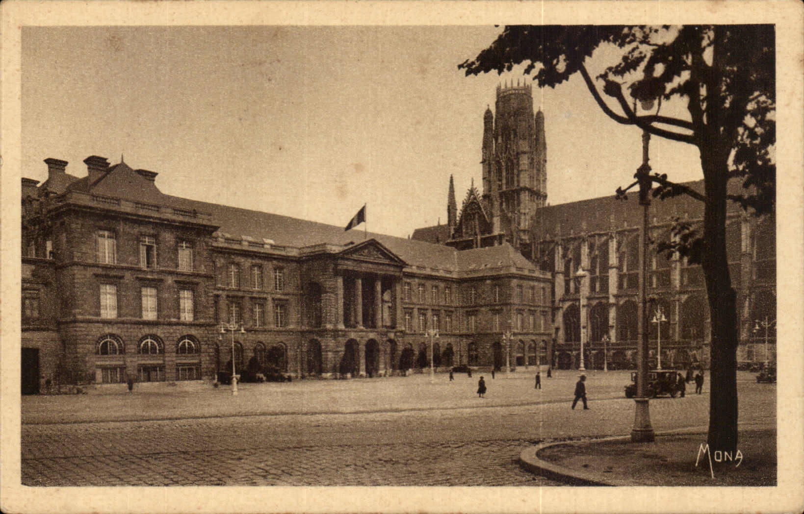 CPA Rouen the museum city the town hall and the church Saint ouen