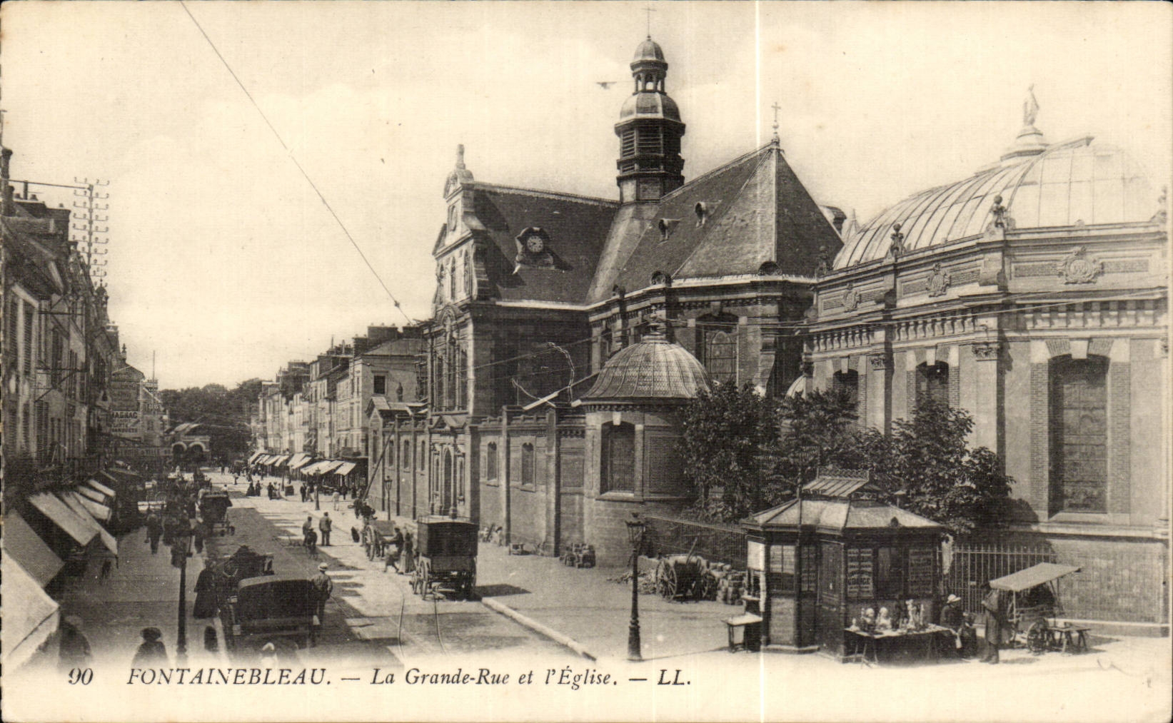 CPA Fontainebleau main street and the church