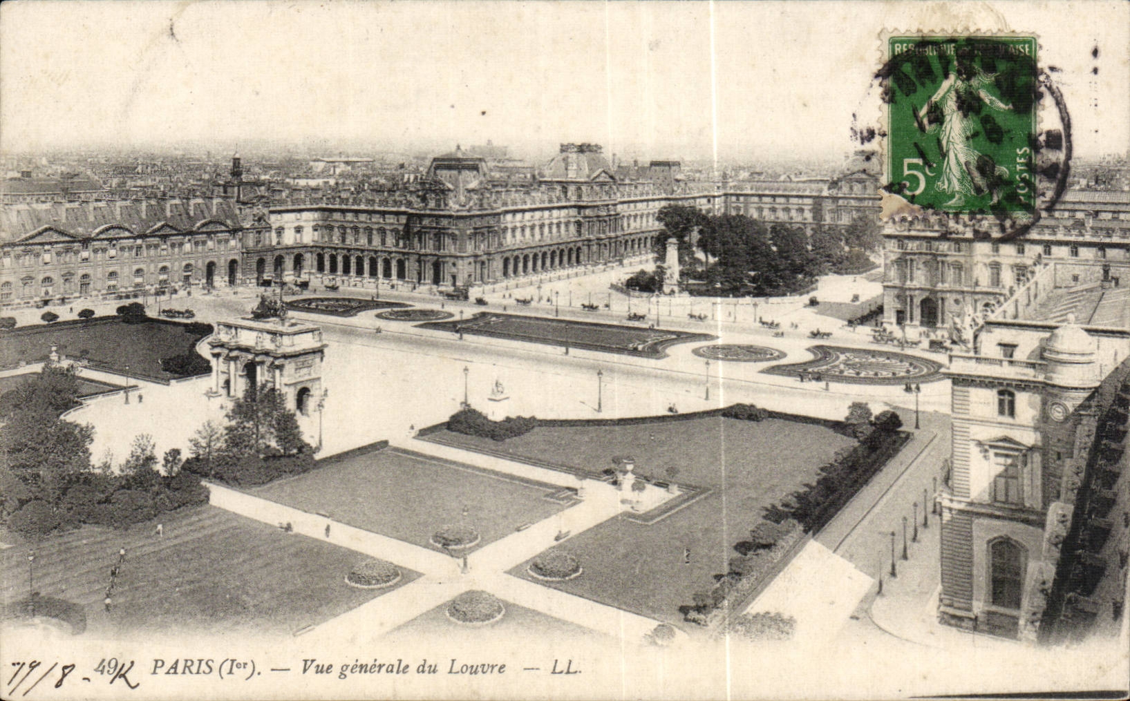 CPA Paris Vue generale du Louvre