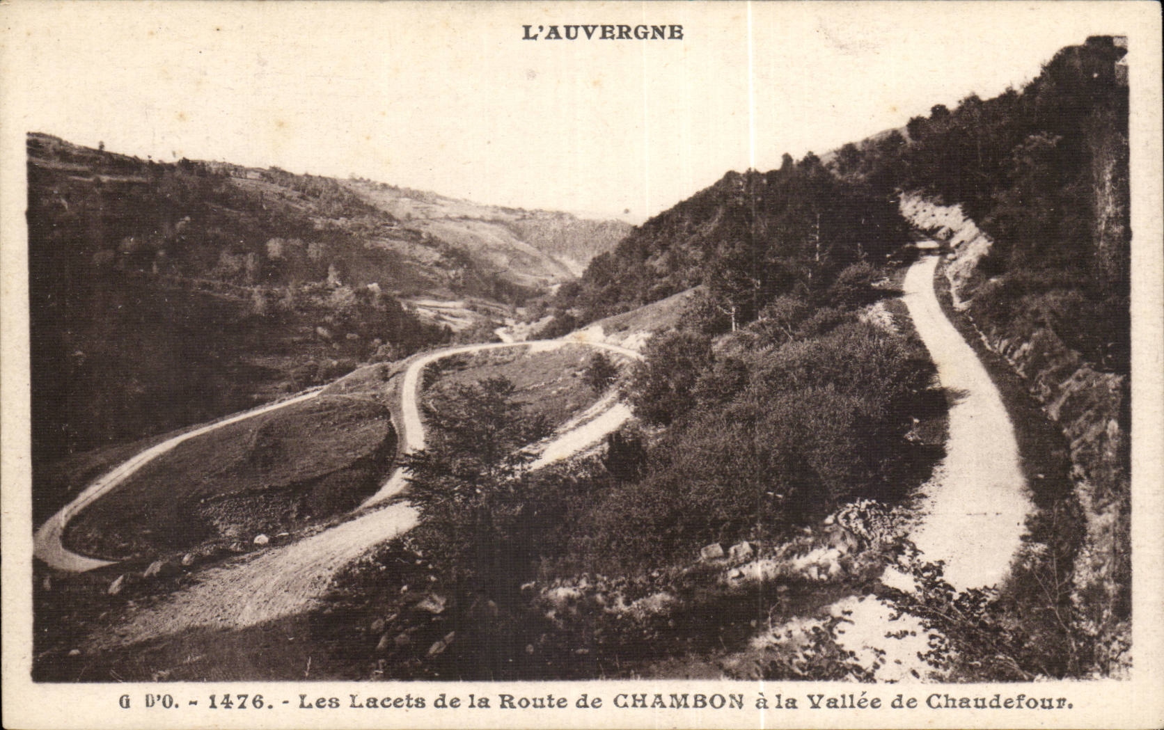 CPA laces of the road of Chambon to the valley of Chaudefour