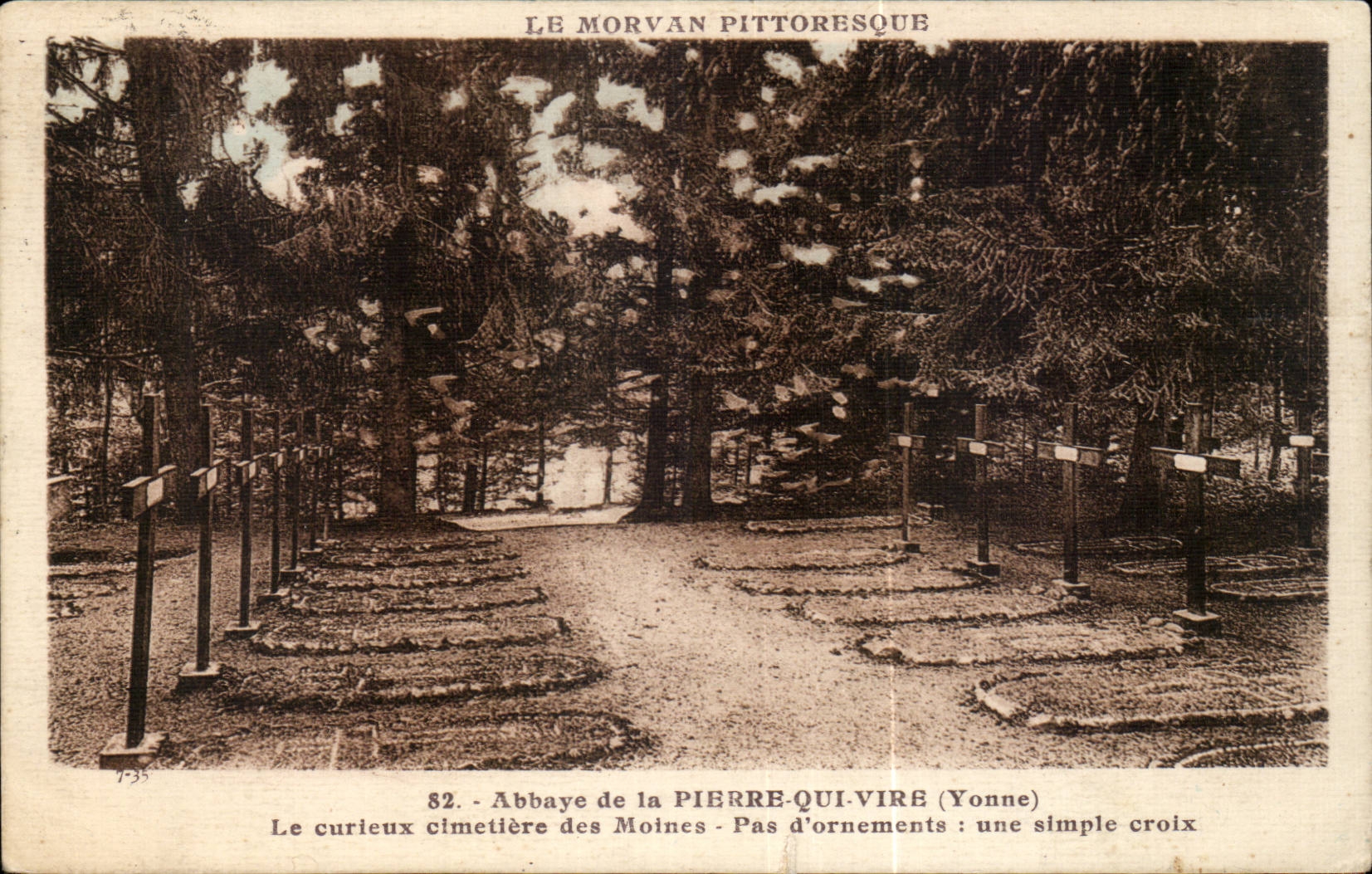 CPA Morvan abbey of Pierre Who Transfers the curious cemetery of the Pas monks ornaments a somple cross