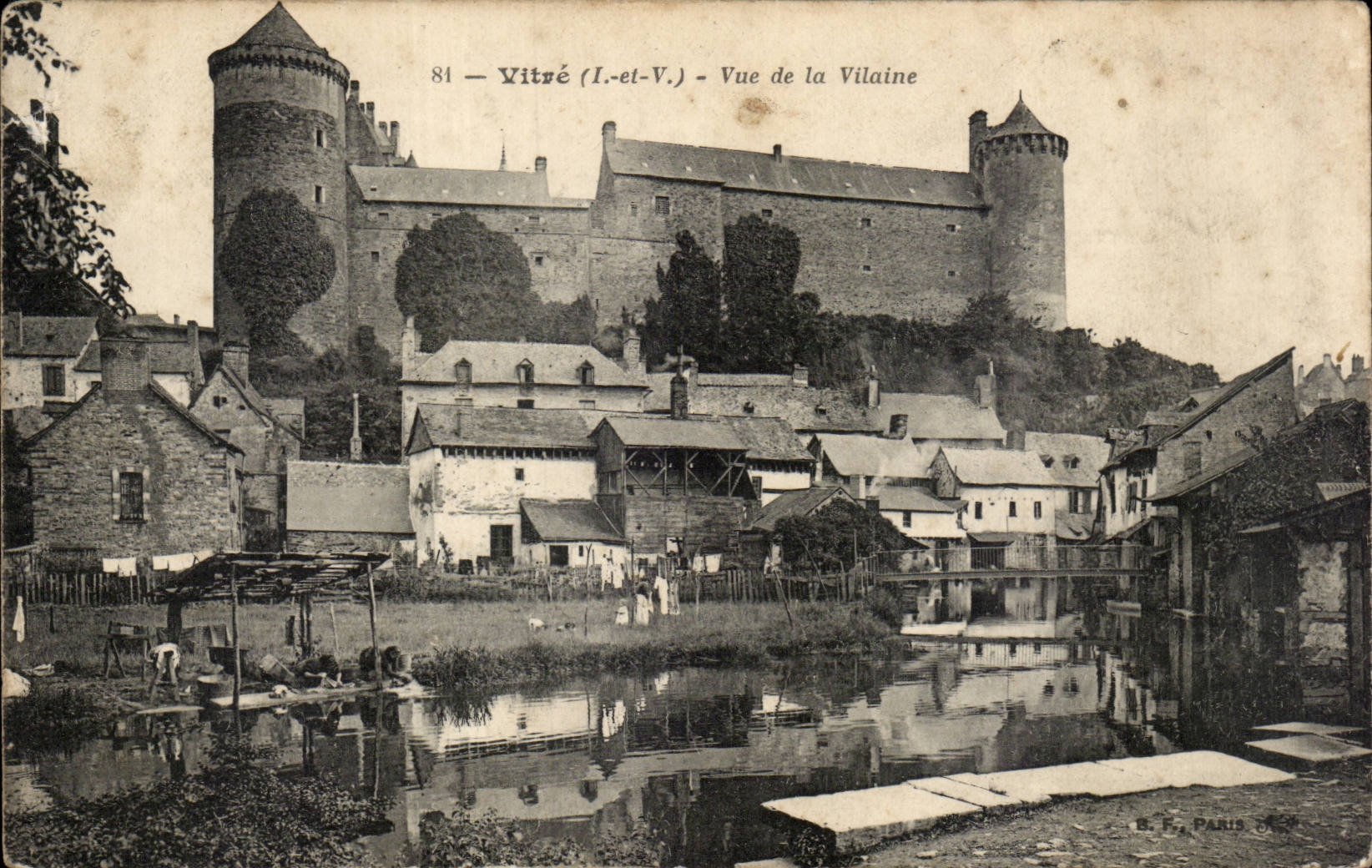 CPA Vitre Vue de la Vilaine lavandieres