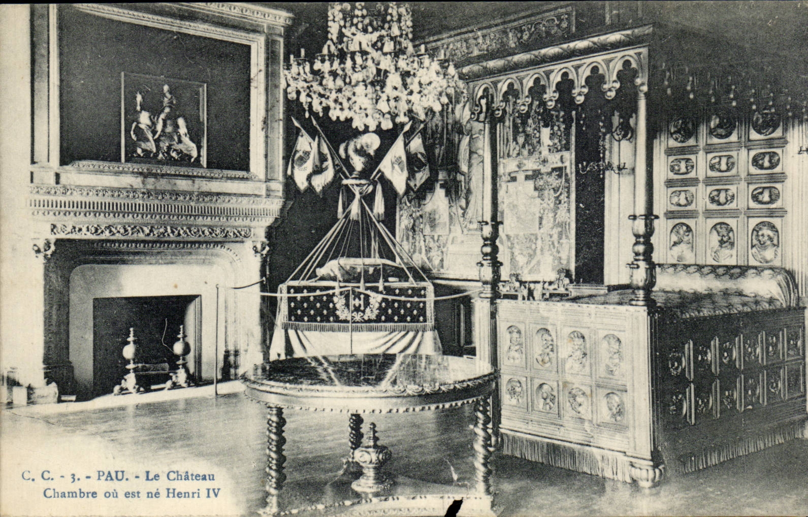 CPA Pau the castle Room or is Henri IV