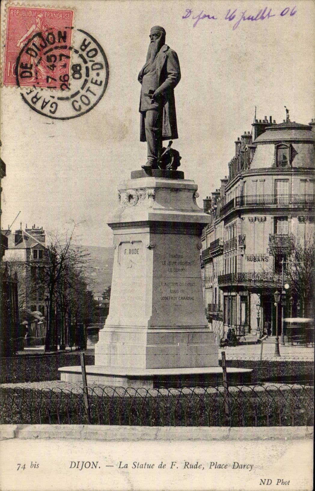 CPA Dijon Statue of F hard Plac Darcy