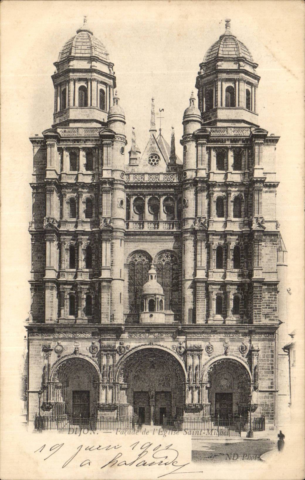 CPA Dijon Frontage of the church Saint Michel