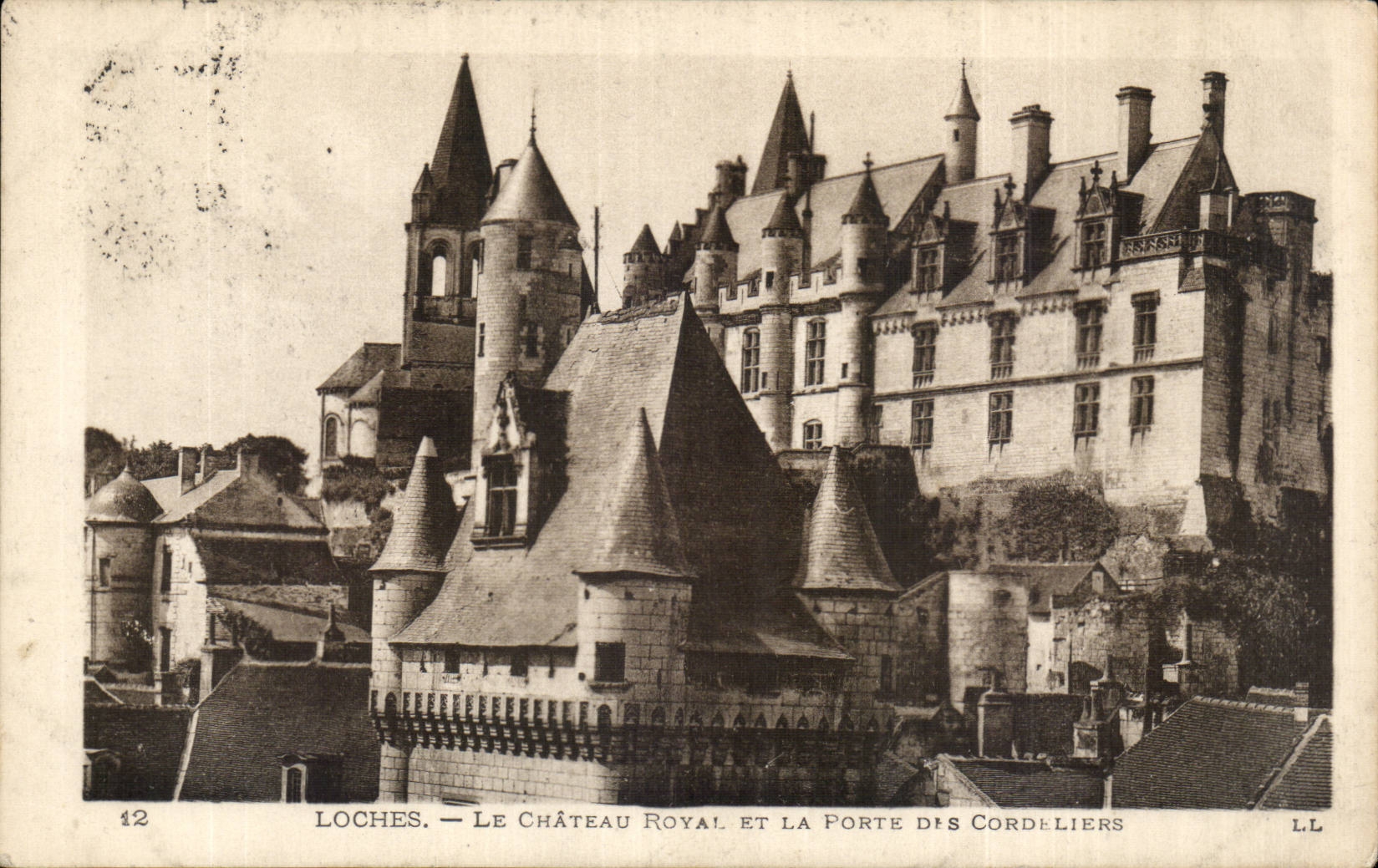 CPA Loaches the royal castle and the door of Cordeliers