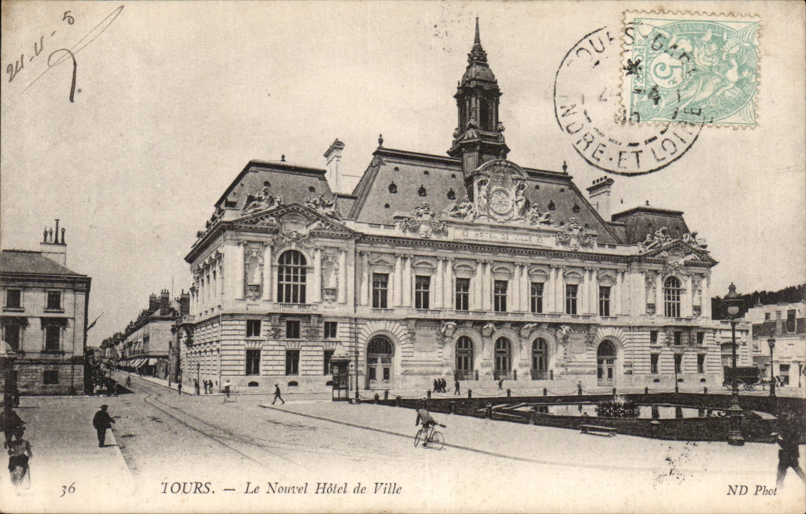 CPA Tours Le nouvel hotel de ville