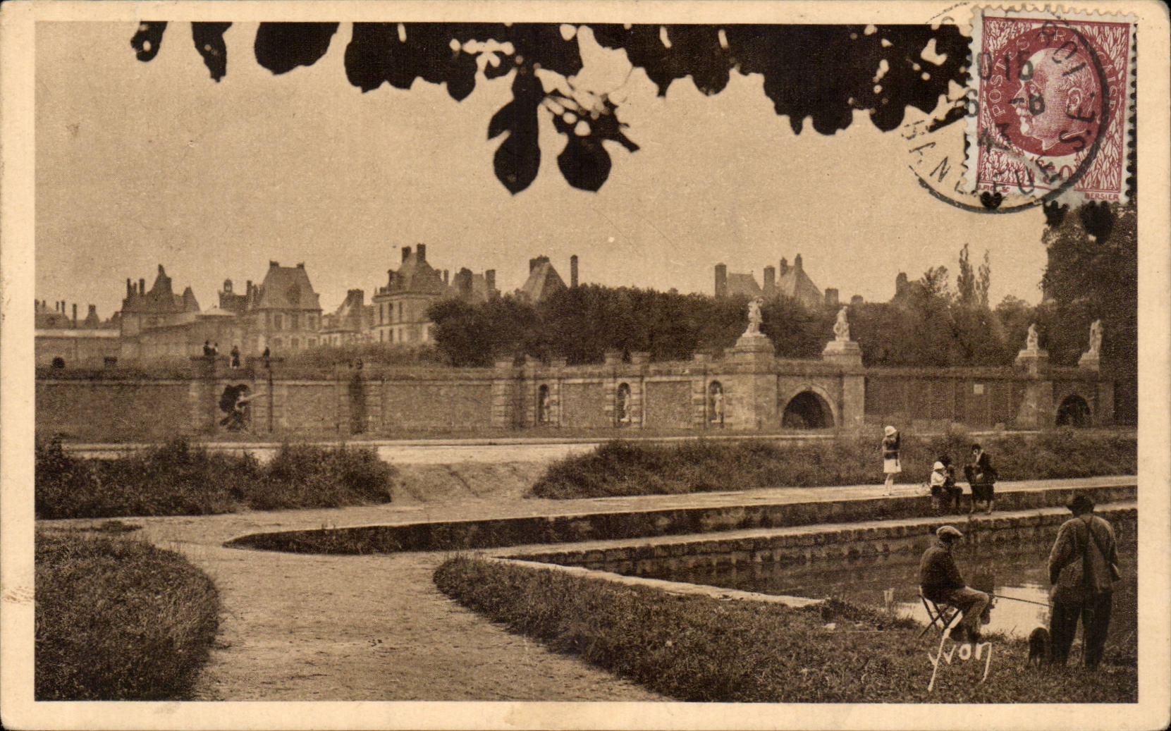 CPA Fontainebleau the palate seen of the floor