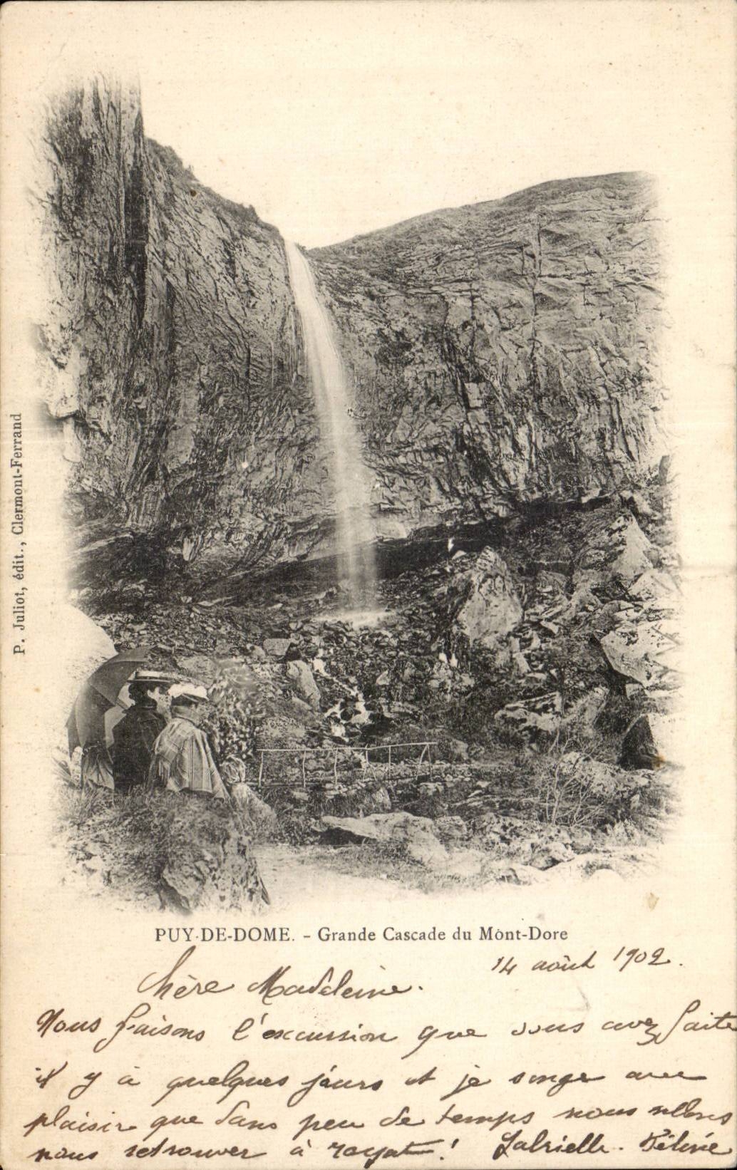 CPA Puy de Dome Large cascade of the Mount Gilds