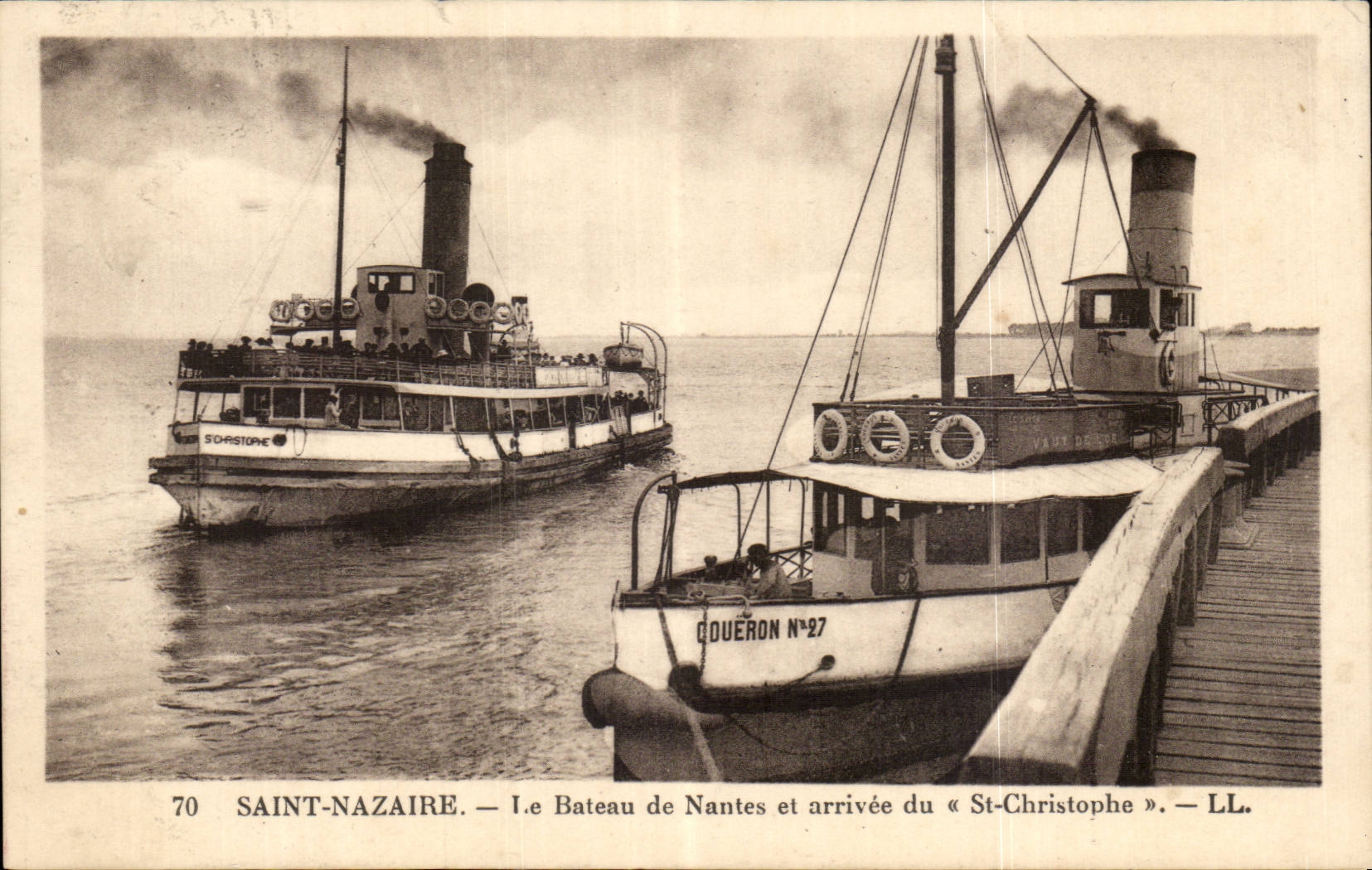 CPA Saint Nazaire the boat of Nantes and arrival of St Christophe Christophe Coueron