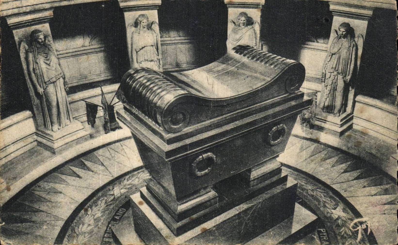 CPA Paris Tomb of Napoleon 1st to Invalides