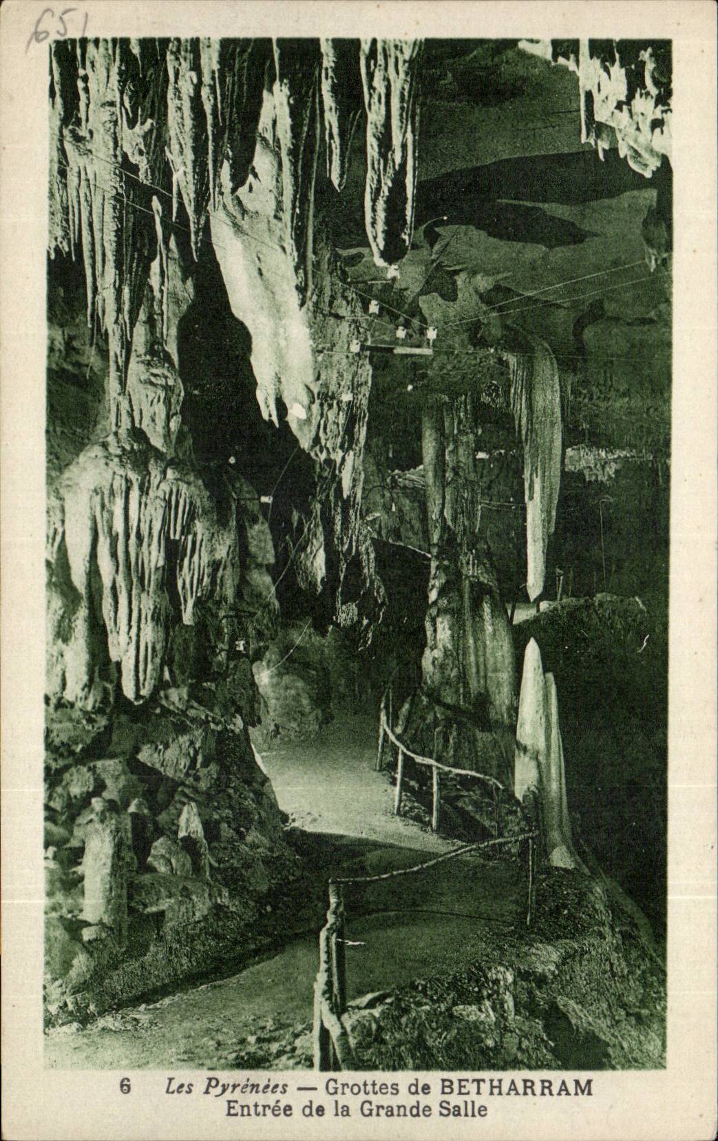 CPA Caves of Betharram Entrance of the large room