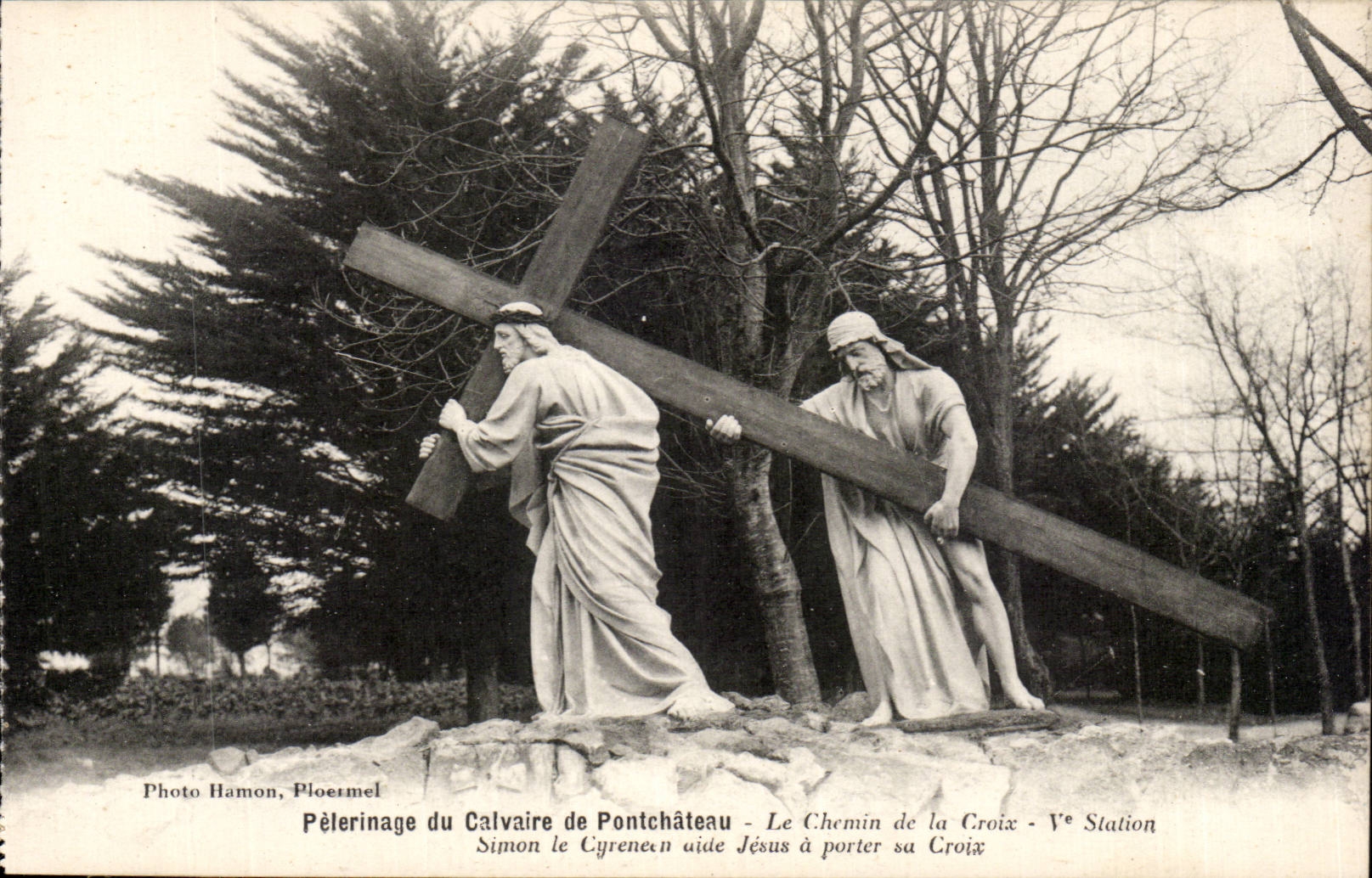 CPA Pelerinage of the martyrdom of Pontchateau the way of Simon cross the cyreneen Jesus assistance has to carry his cross