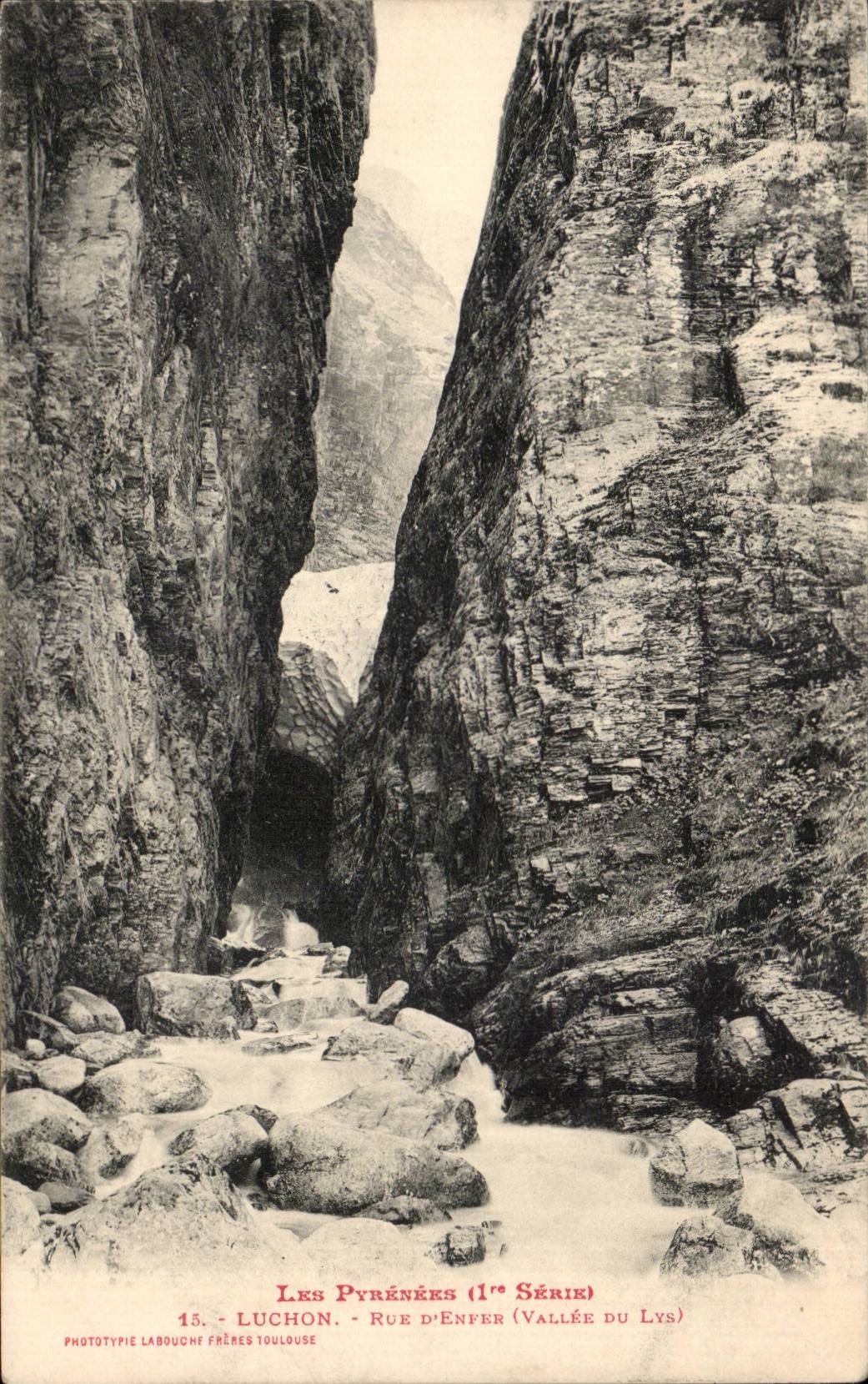 CPA Luchon Street of hell (valley of the Lily)