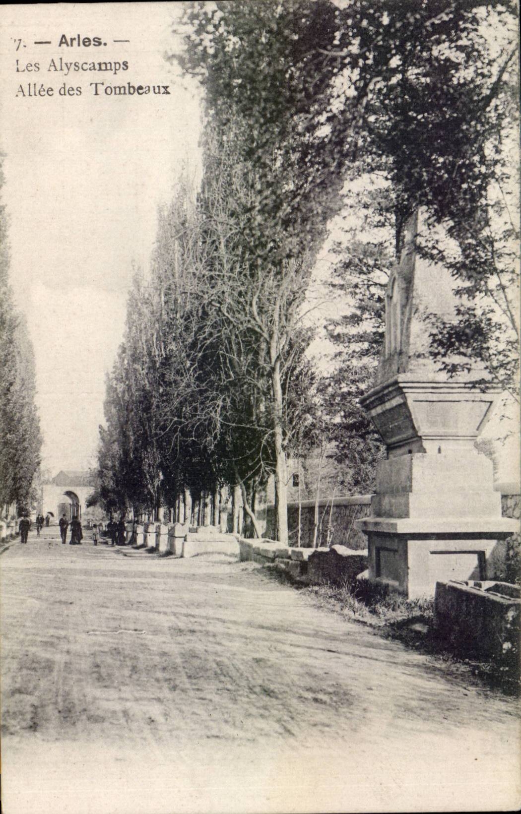 CPA Arles Alyscamps Allee of the tombs