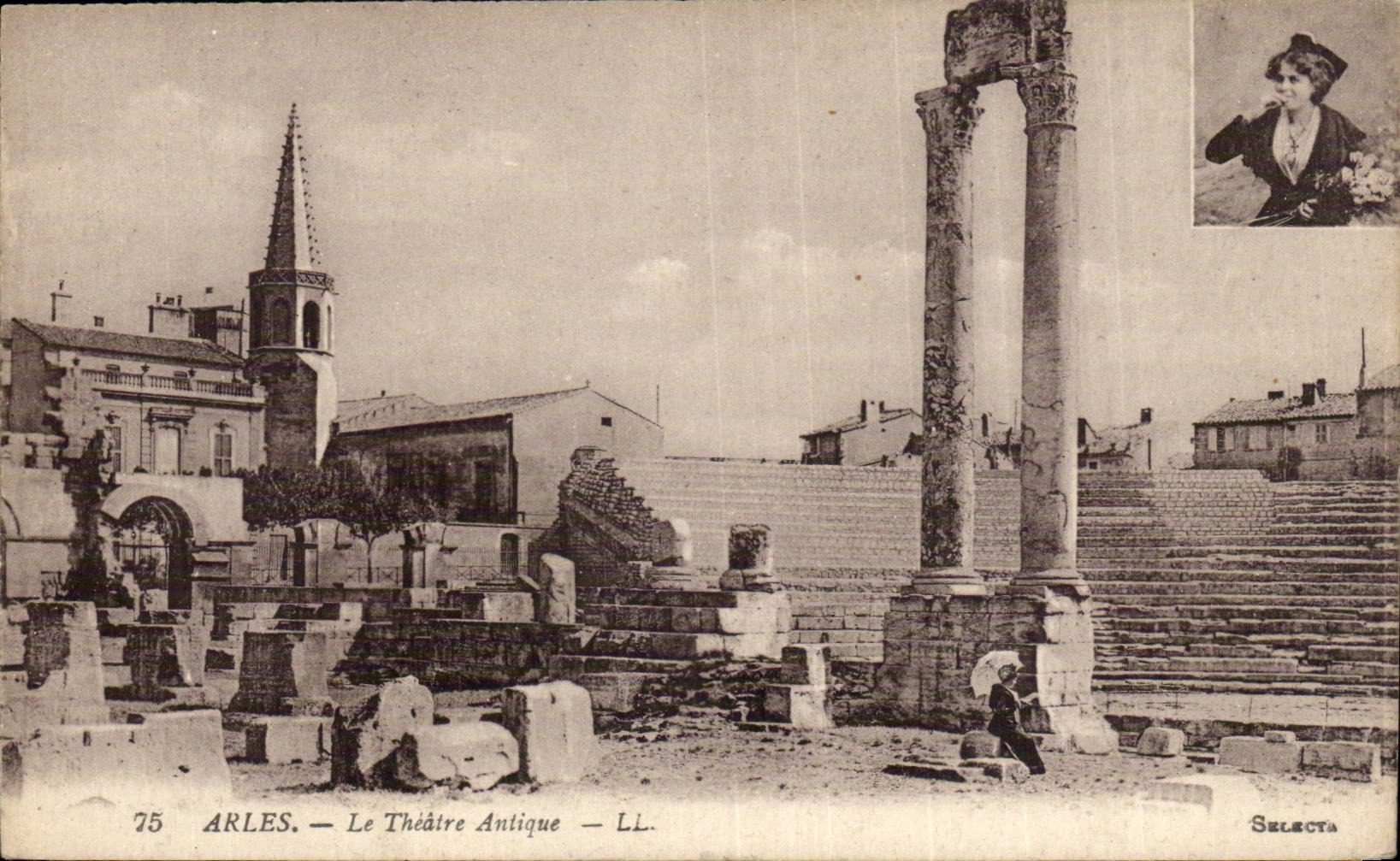CPA Arles the ancient theater