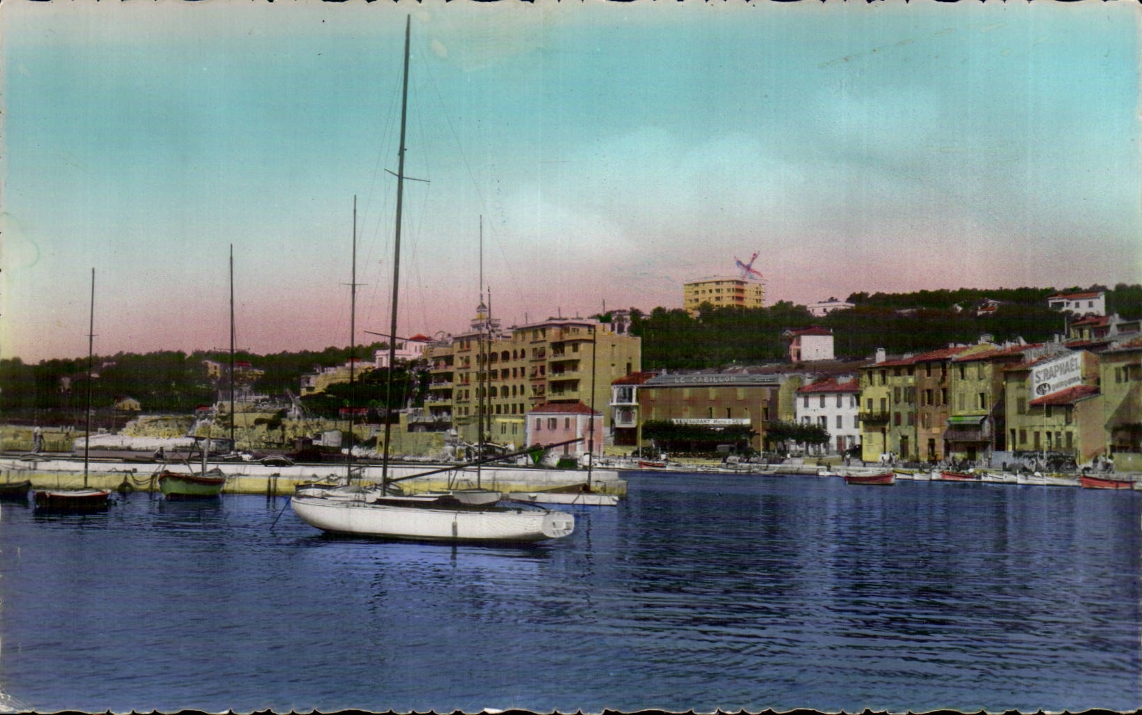 Cassis sur Mer CPSM the port and the pier