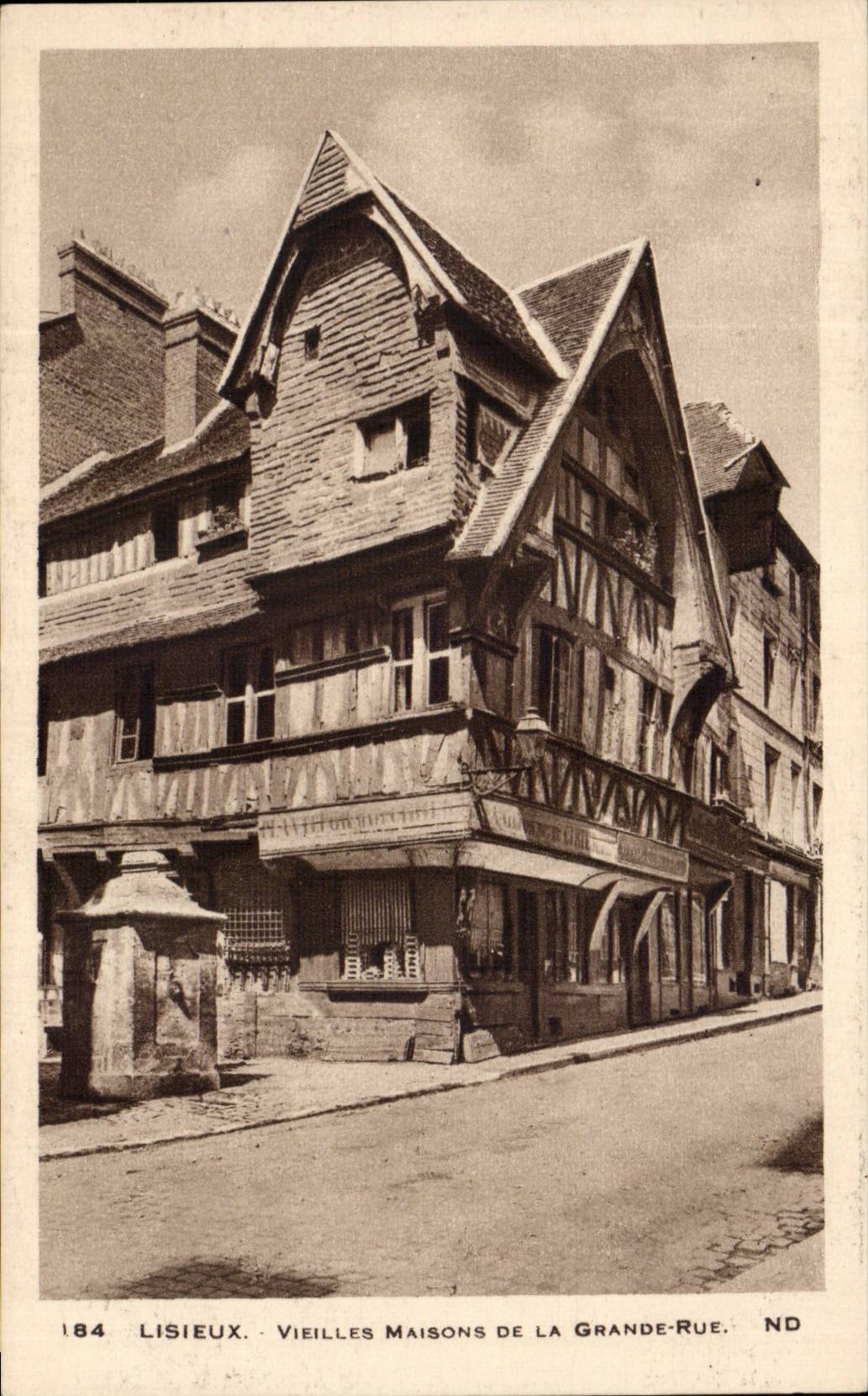 Lisieux CPA alte Hauser der Hauptstrasse