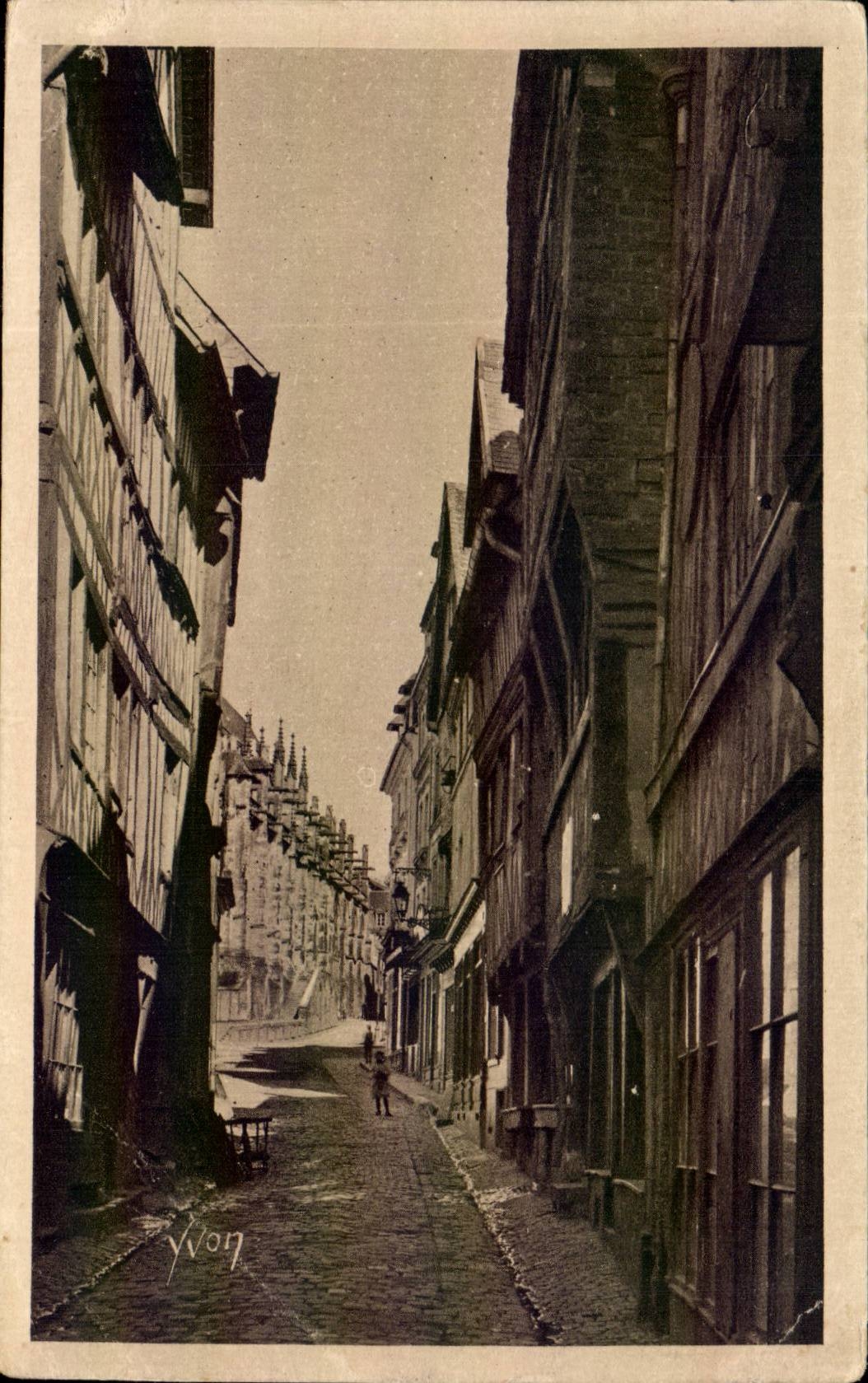 Lisieux CPA alte Hauser der Strasse zu den Saubohnen