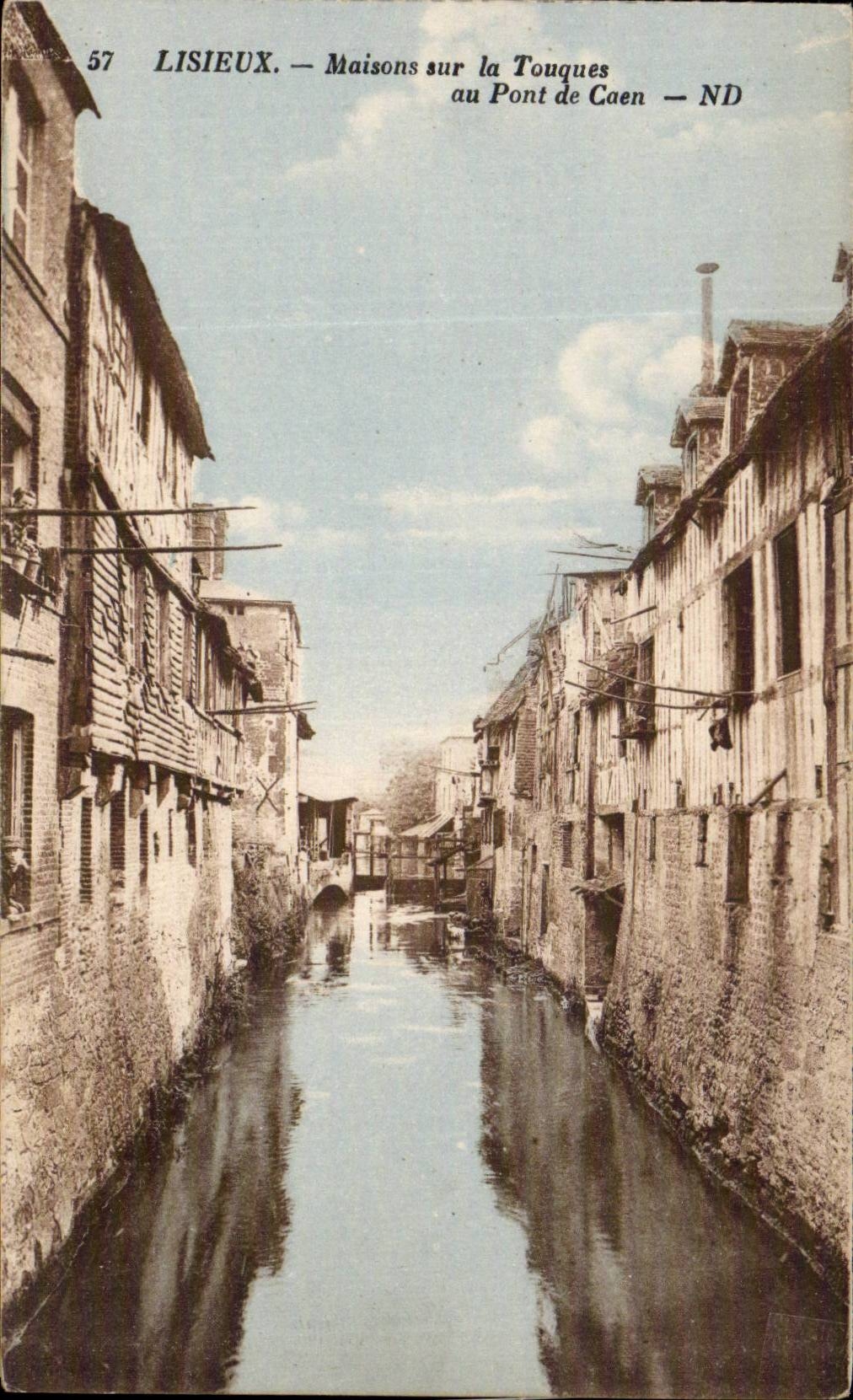 Lisieux CPA Hauser auf Tonques mit der Brucke von Caen