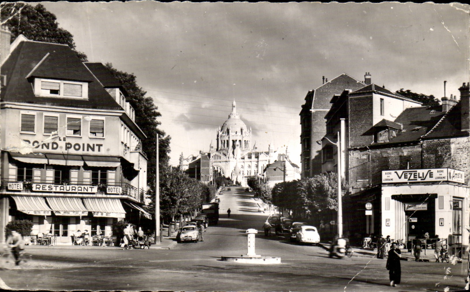 Lisieux CPA der Umlauf nicht und die Basilika