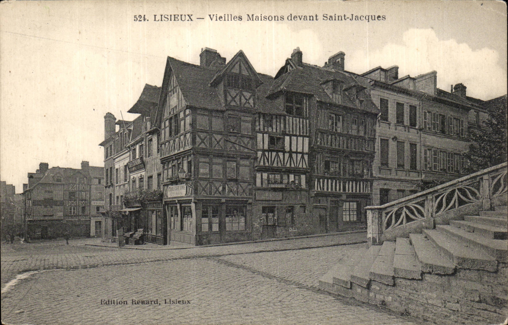 Lisieux CPA alte Hauser vor Saint Jacques