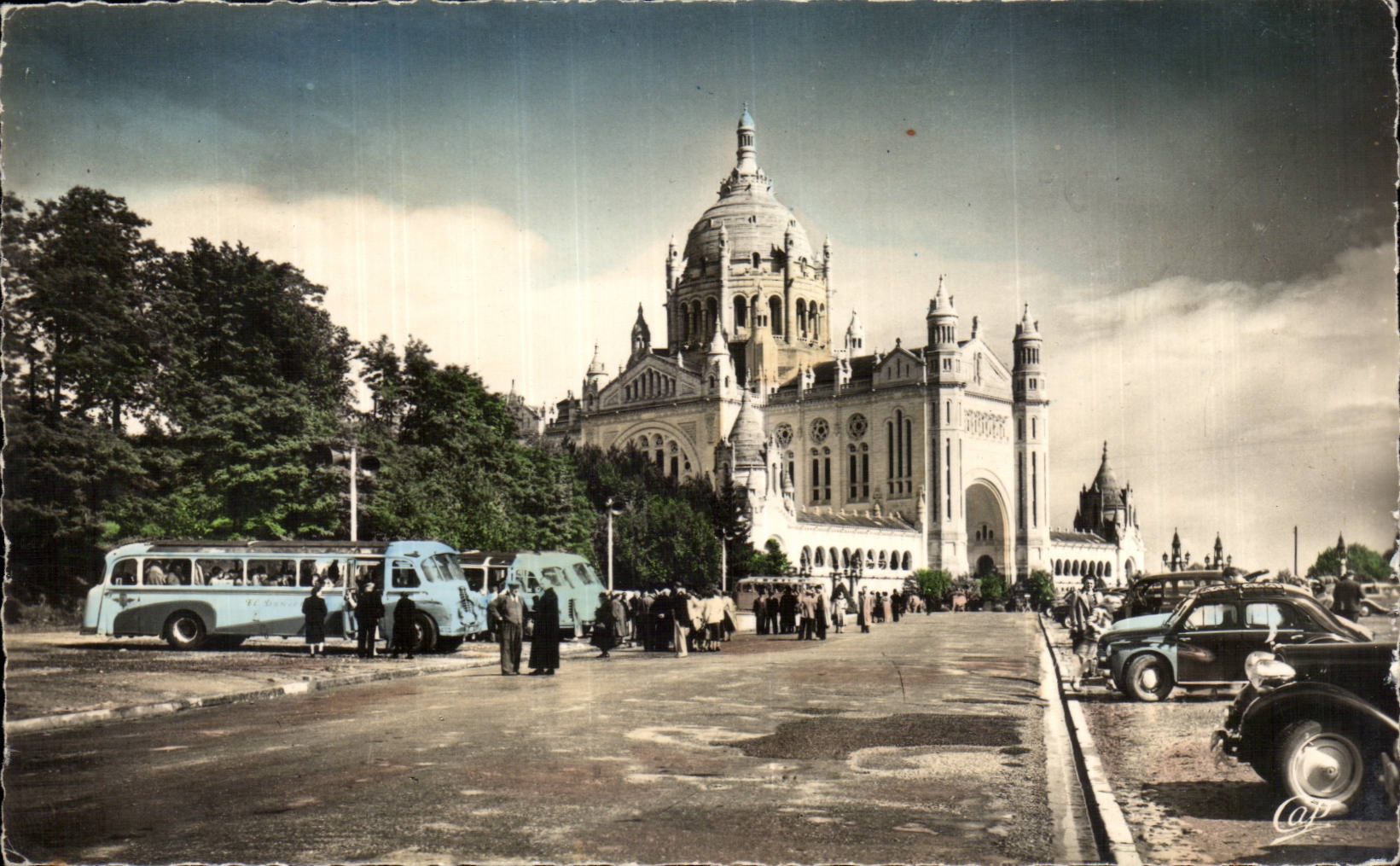 Lisieux CPA gesehen in Richtung zur Basilika