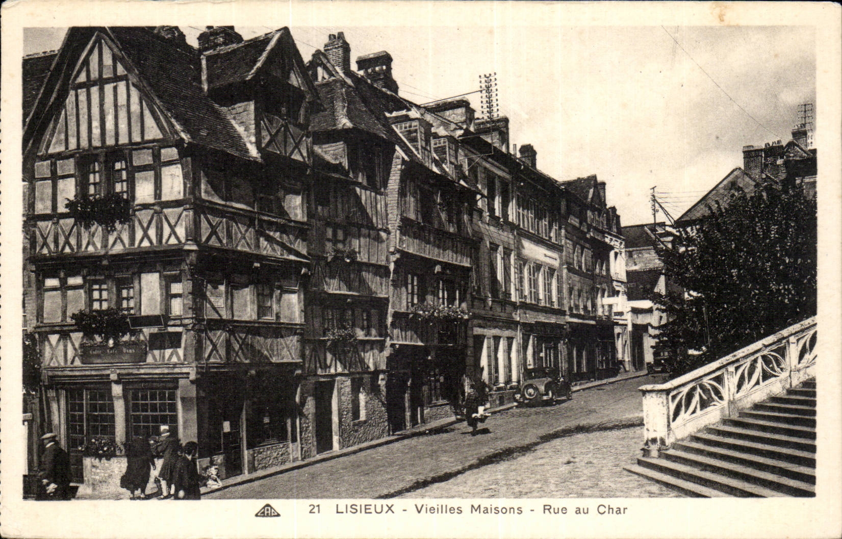 Lisieux CPA alte Hauser Strasse mit dem Behalter