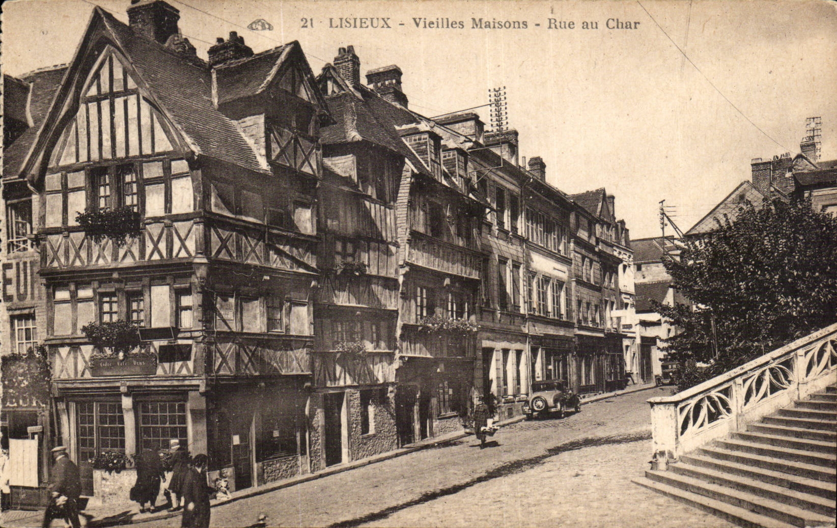 Lisieux CPA alte Hauser Strasse mit dem Behalter