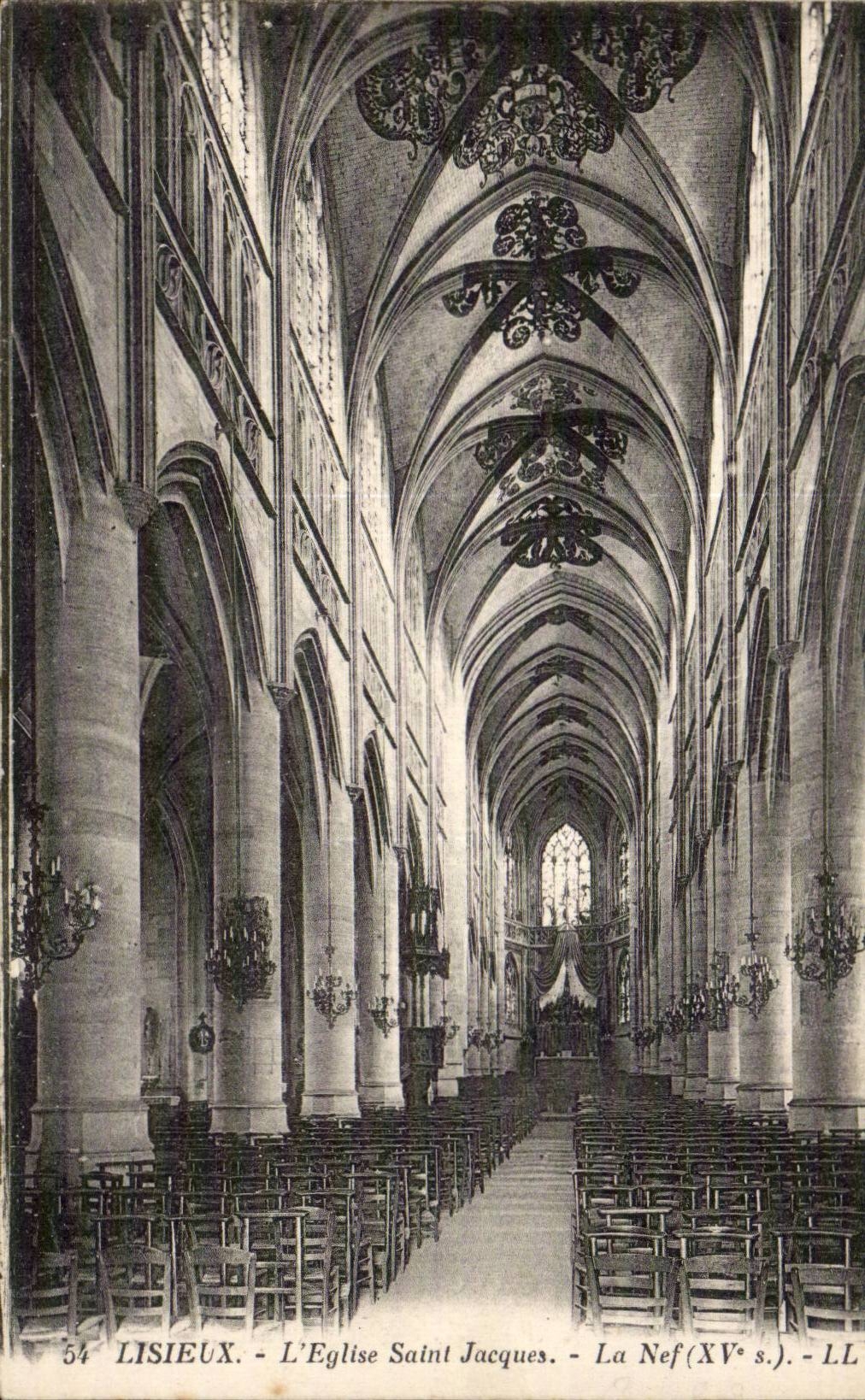 Lisieux CPA the church Saint Jacques the nave