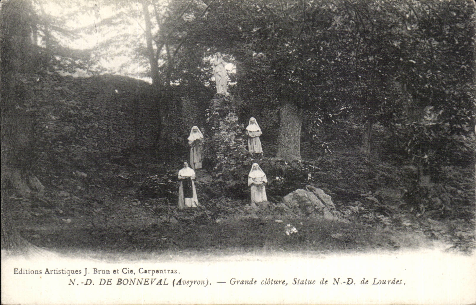 CPA ND of Bonneval Large ND fence Statue of Lourdes