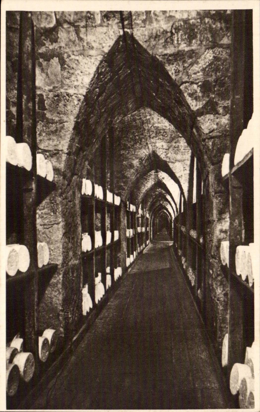 CPA Roquefort Undermines career an alley (cheese cheese)