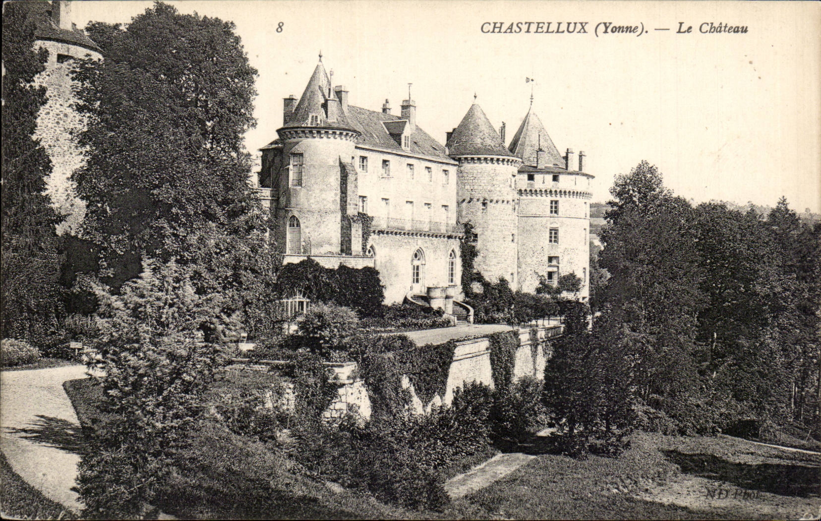 Chastellux CPA the castle