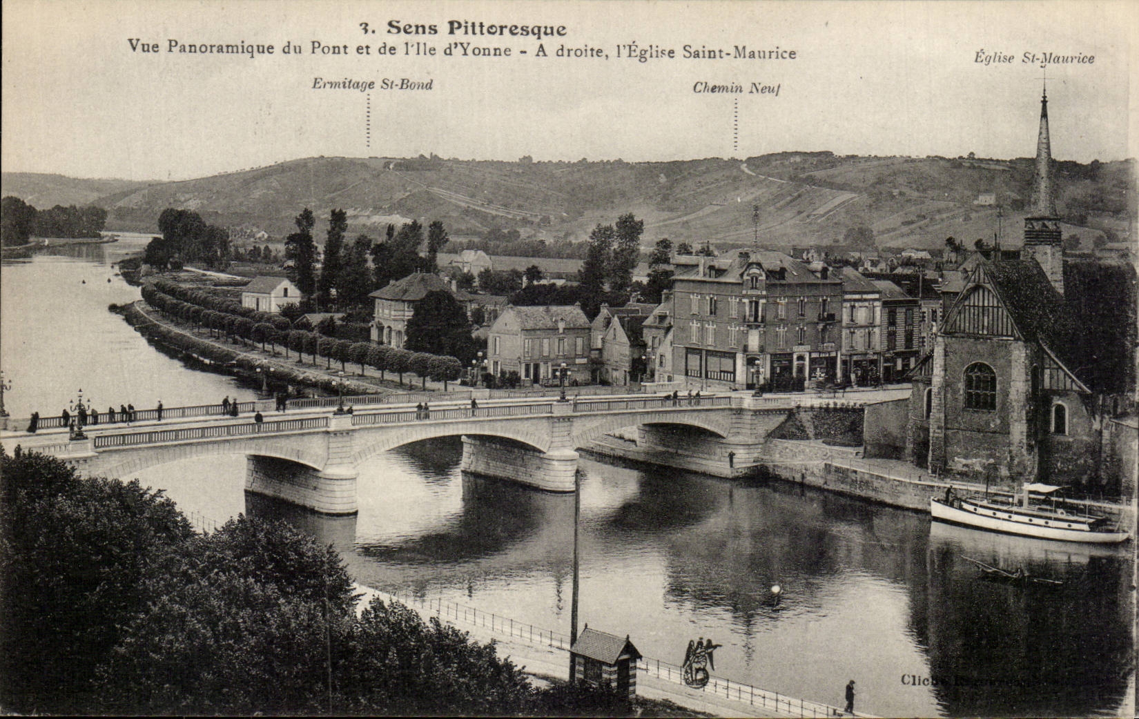 CPA Sens Panoramic View of the bridge and the island of Yonne On the right the church Saint Maurice