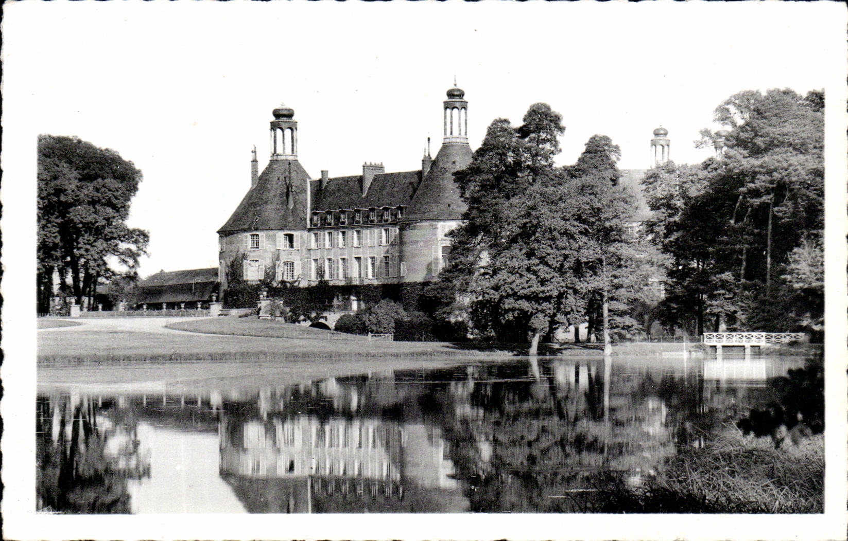 CPSM Saint Fargeau the castle