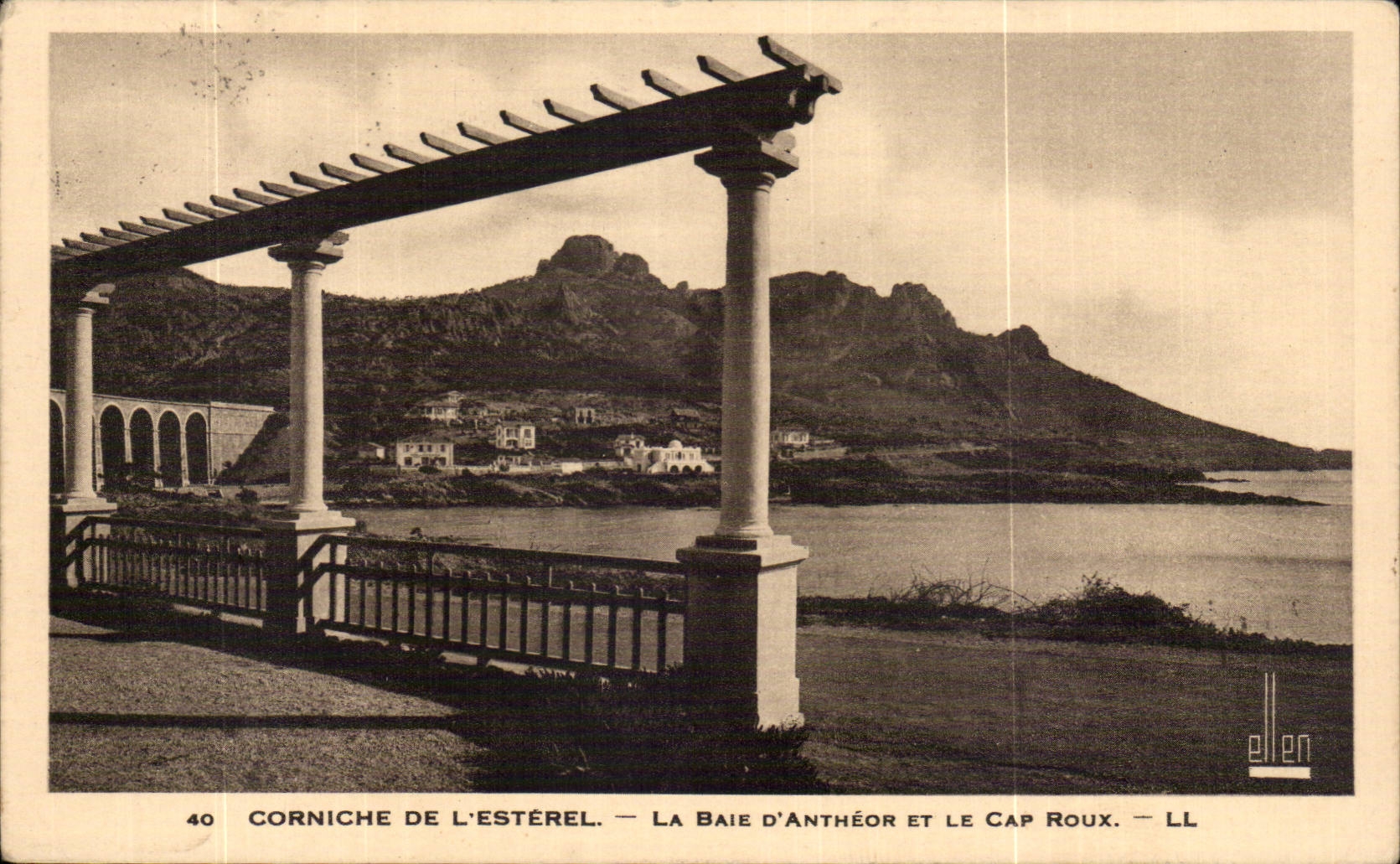 CPA Corniche de l'Esterel La baie d'Antheor et le Cap Roux