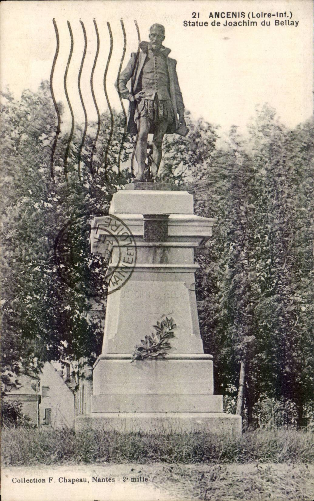 CPA Ancenis Statue of Joachim of Bellay
