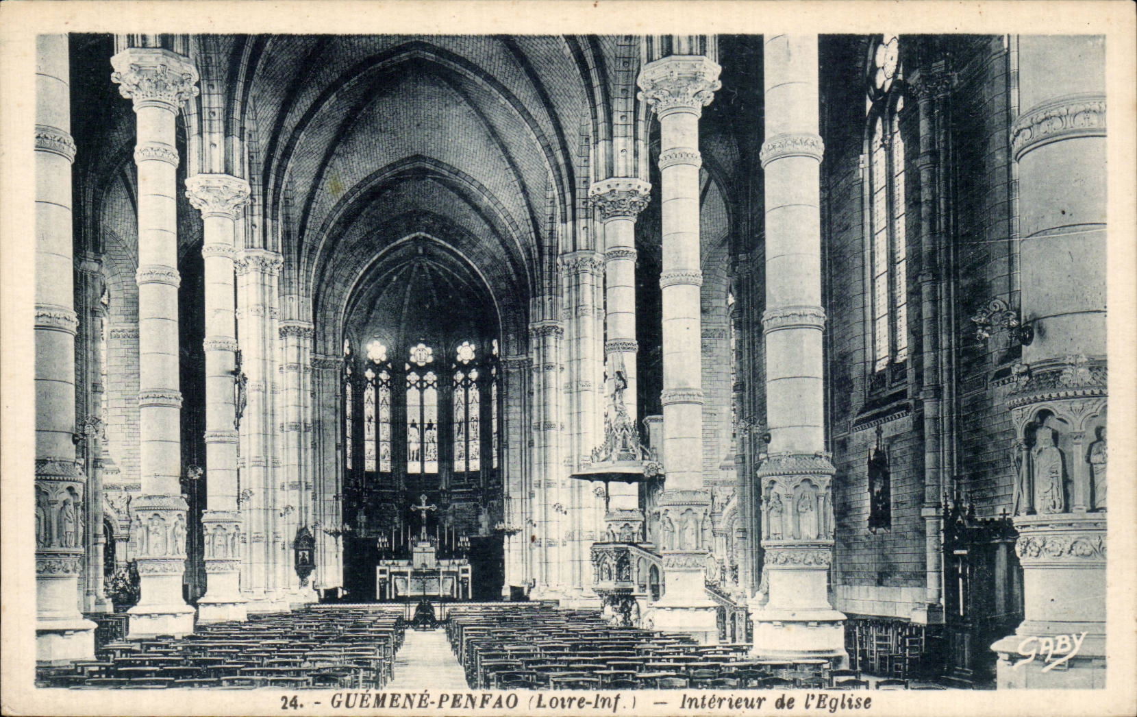 CPA Guemene Penfao Innenraum der Kirche