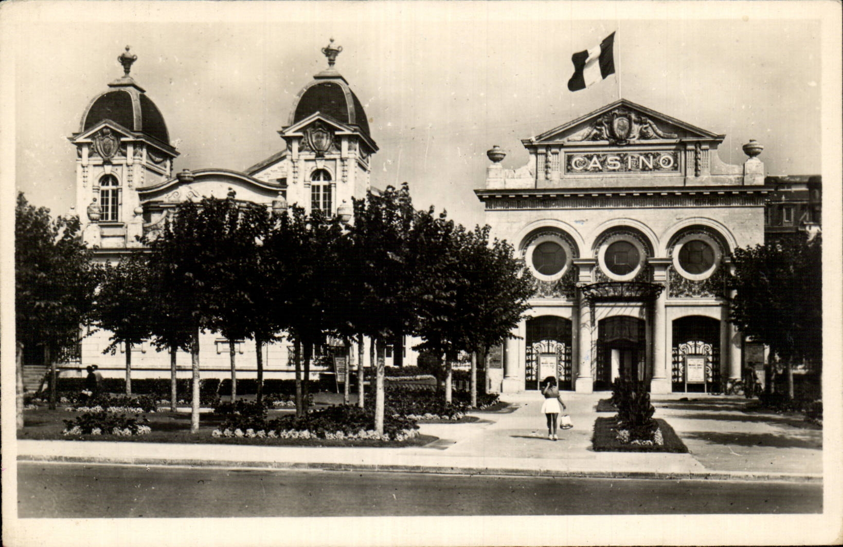 CPA La Baule on sea the casino