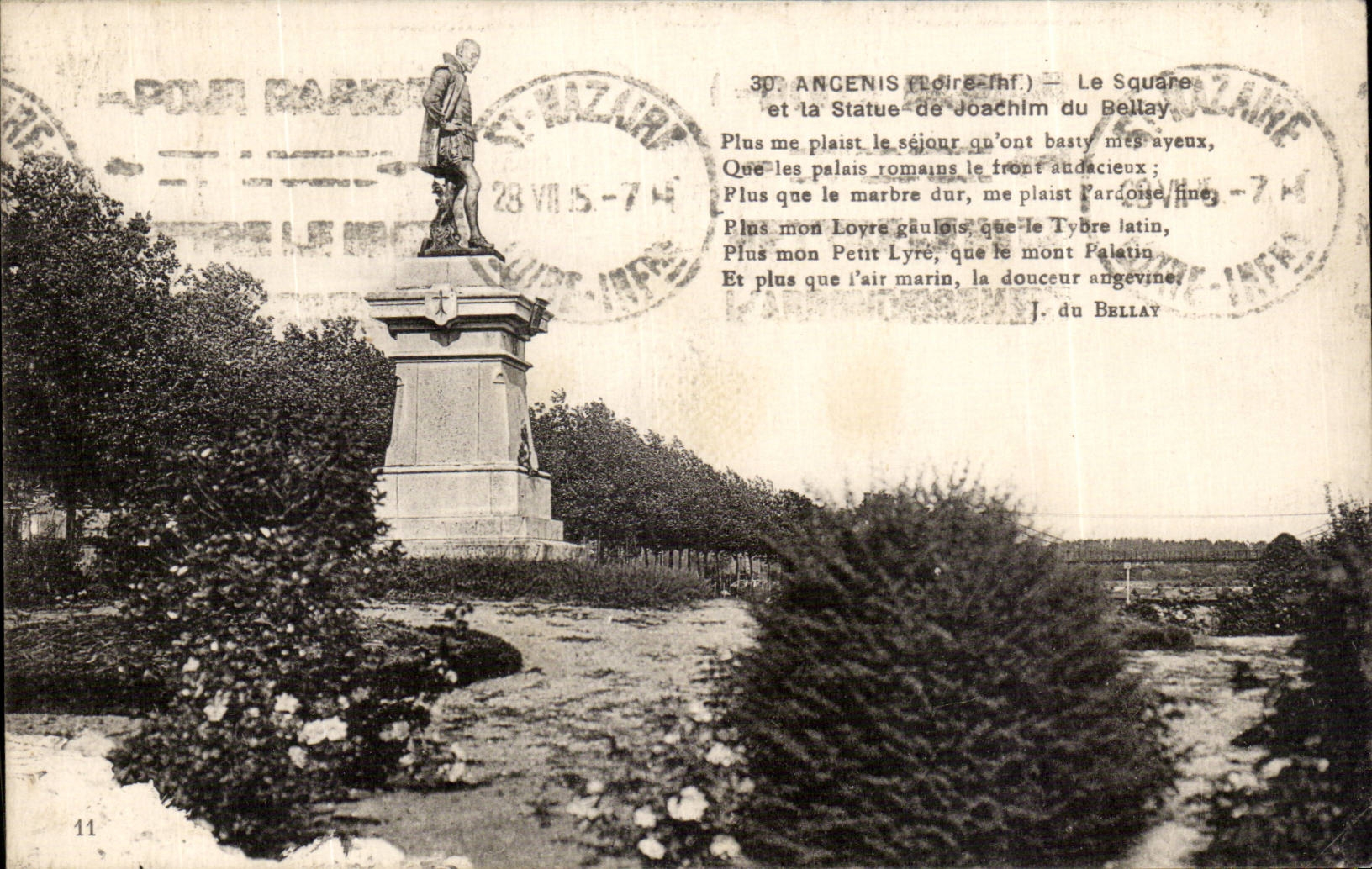 CPA Ancenis the public garden and Statue Joachim of Bellay