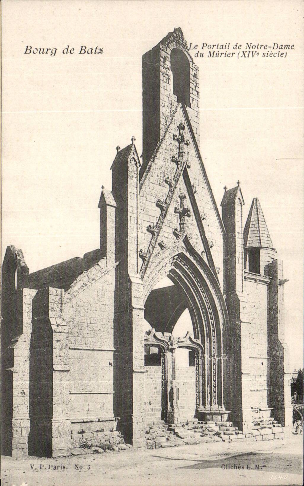 CPA Borough of Batz the gate of Notre Dame of the Mulberry tree