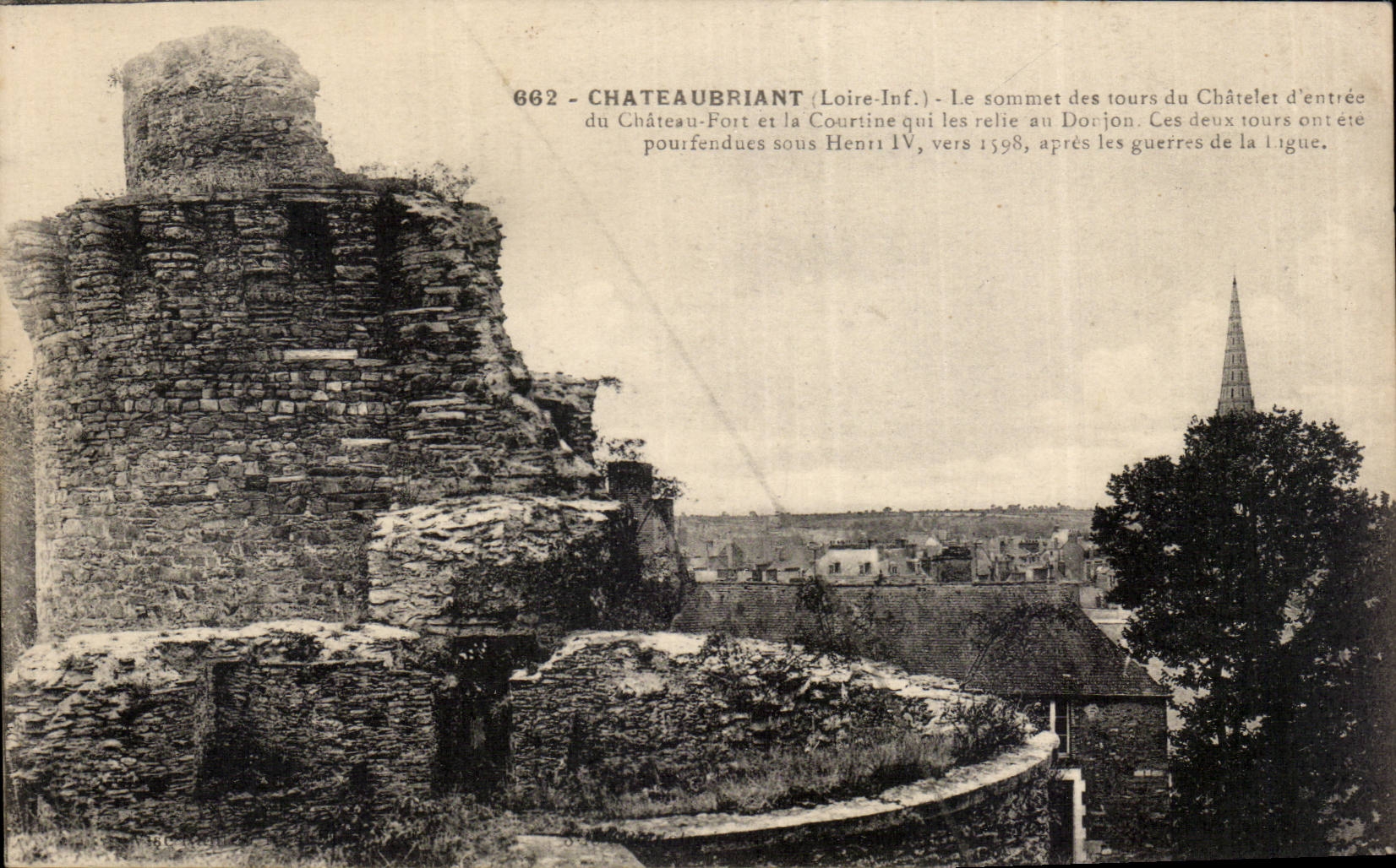 Chateaubriant CPA die Oberseite von Tours von Chatelet des Hereinkommens