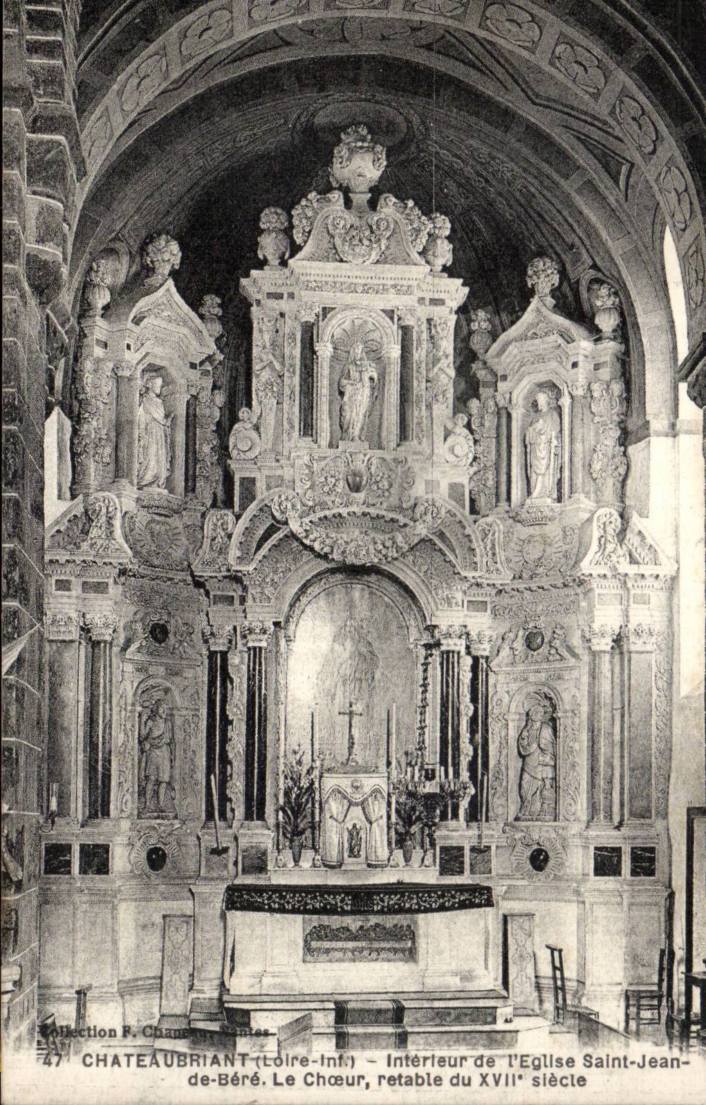 Interior chateaubriant CPA of the church Saint Jean de Bere the chorus retable